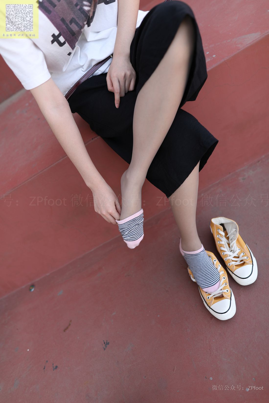 图片[19]-[山茶摄影] NO.129 灰丝棉袜帆布鞋 在线浏览 – 速更版-美库