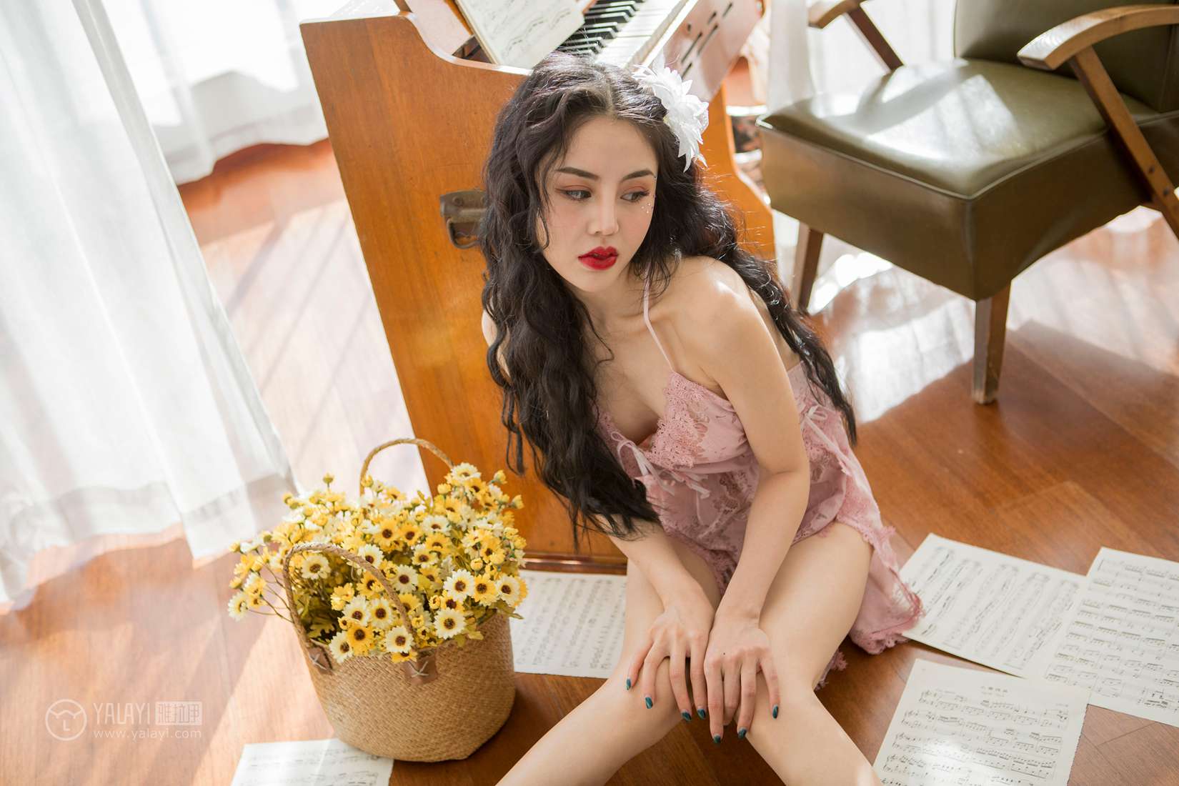 图片[31]-[YALAYI雅拉伊] 2018.12.24 No.150 橘色的暖阳花 凉儿 在线浏览 – 速更版-美库