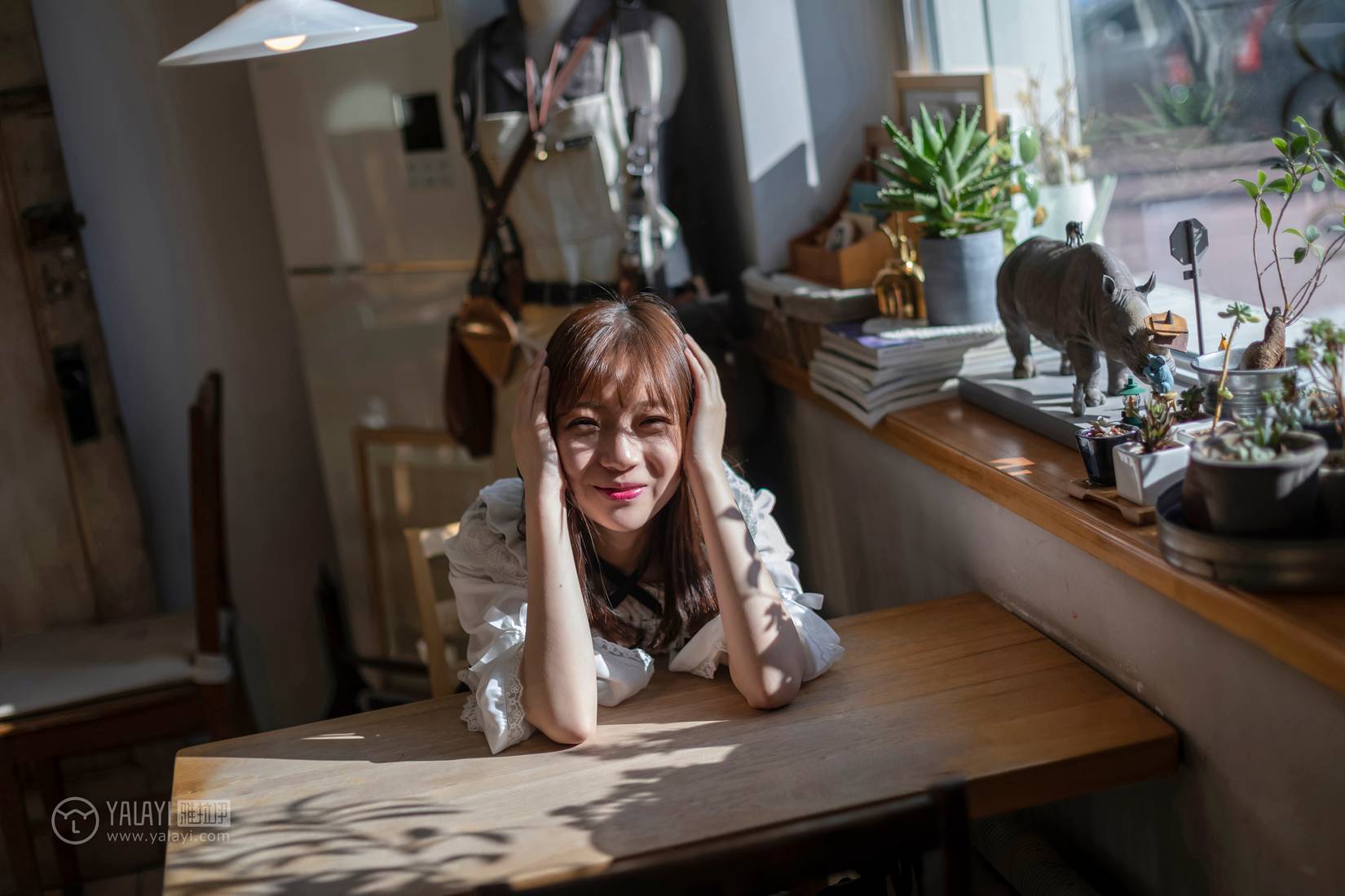 [YALAYI雅拉伊] 2019.03.20 No.219 半糖洛丽塔 刘开心 在线浏览 - 雅色汇