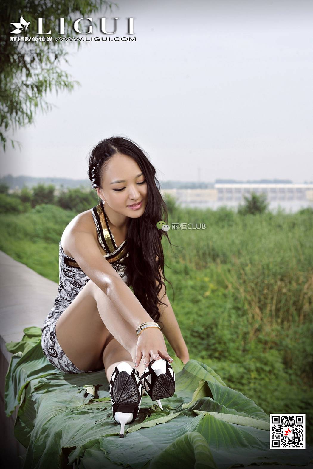 [Ligui丽柜] 2018.01.23 网络丽人 Model Amily 在线浏览 – 雅色汇