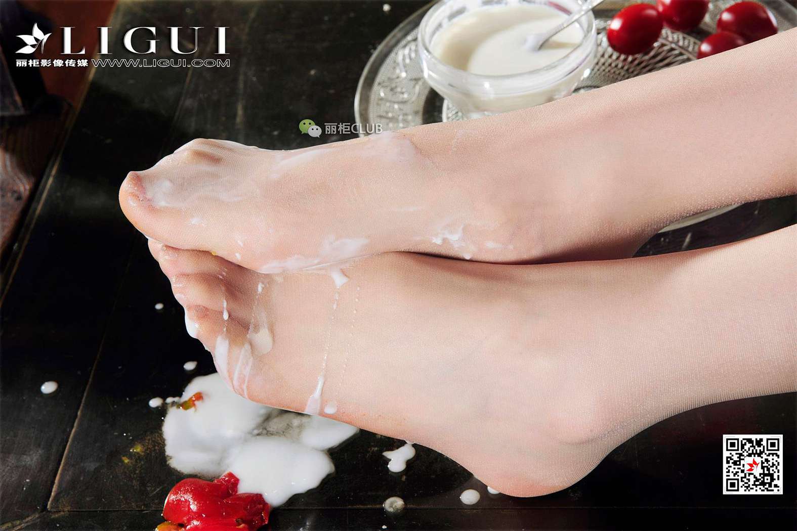 图片[87]-[Ligui丽柜] 2018.05.04 网络丽人 Model 文欣&Vicky 在线浏览 – 速更版-美库