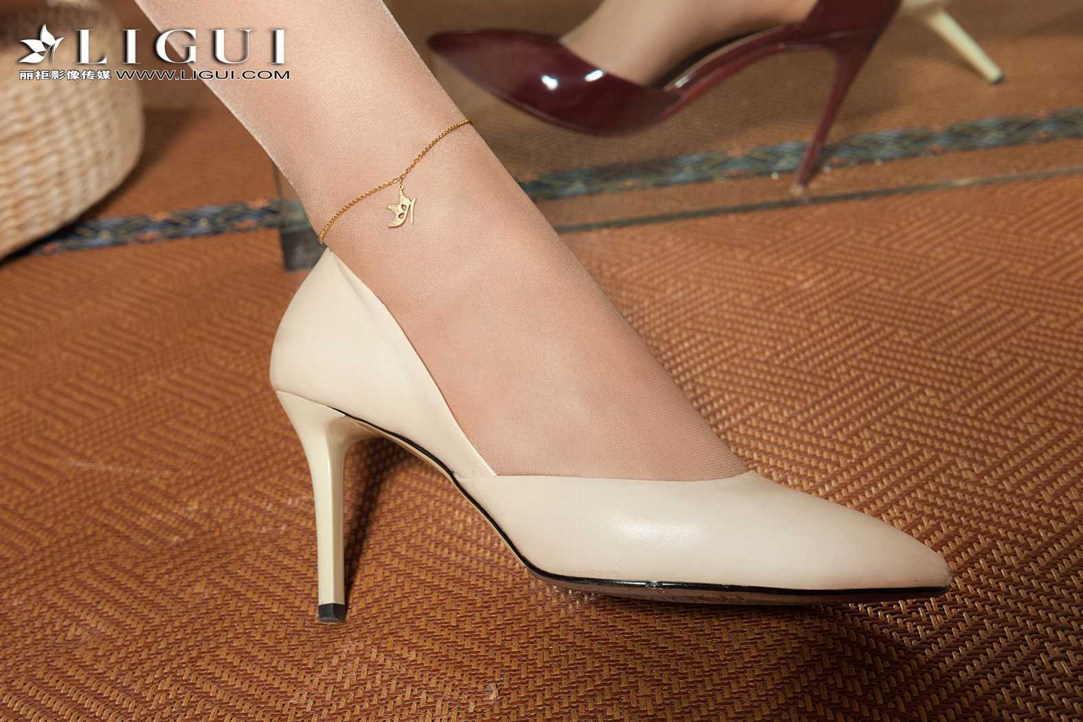 图片[63]-[Ligui丽柜] 2018.09.24 网络丽人 Model 雪糕&筱筱 在线浏览 – 速更版-美库