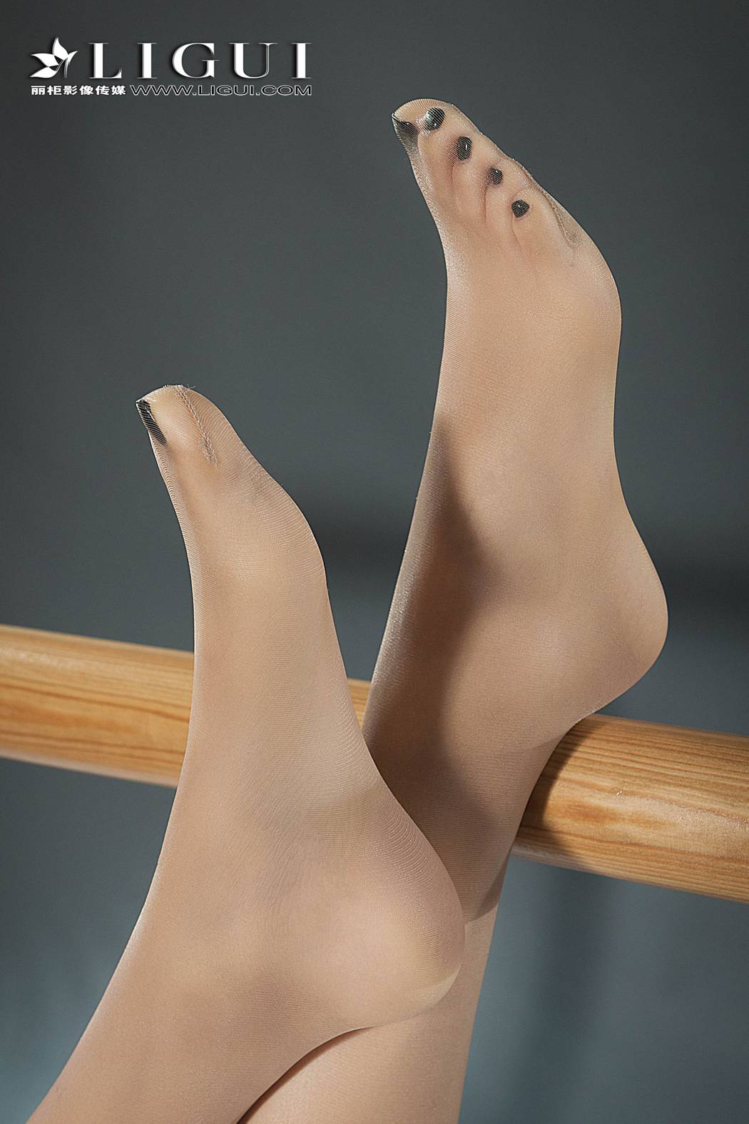 图片[11]-[Ligui丽柜] 2018.10.04 网络丽人 Model 王欣竹 在线浏览 – 速更版-美库