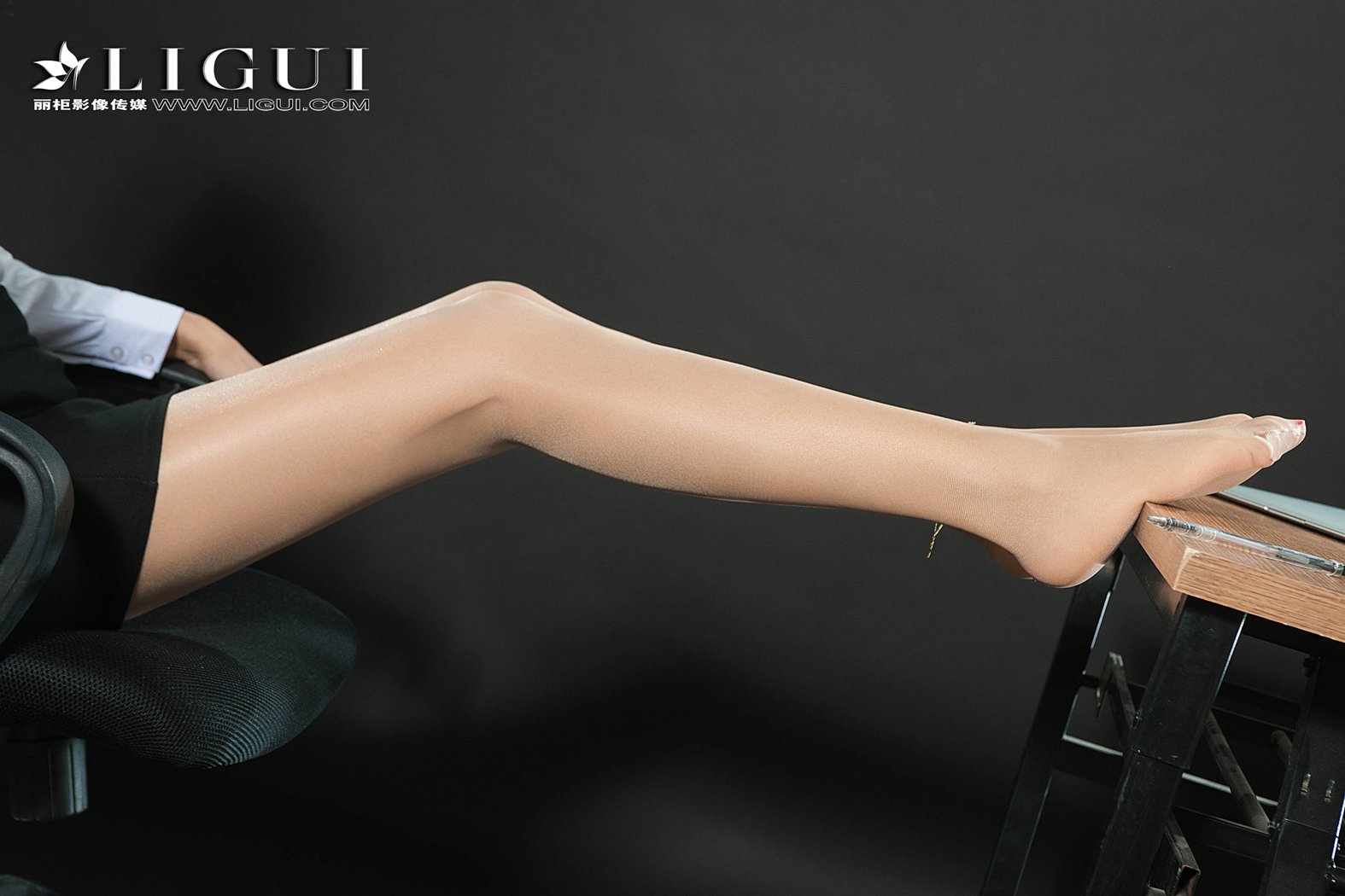 图片[42]-[Ligui丽柜] 2018.11.07 网络丽人 Model 小菲 在线浏览 – 速更版-美库