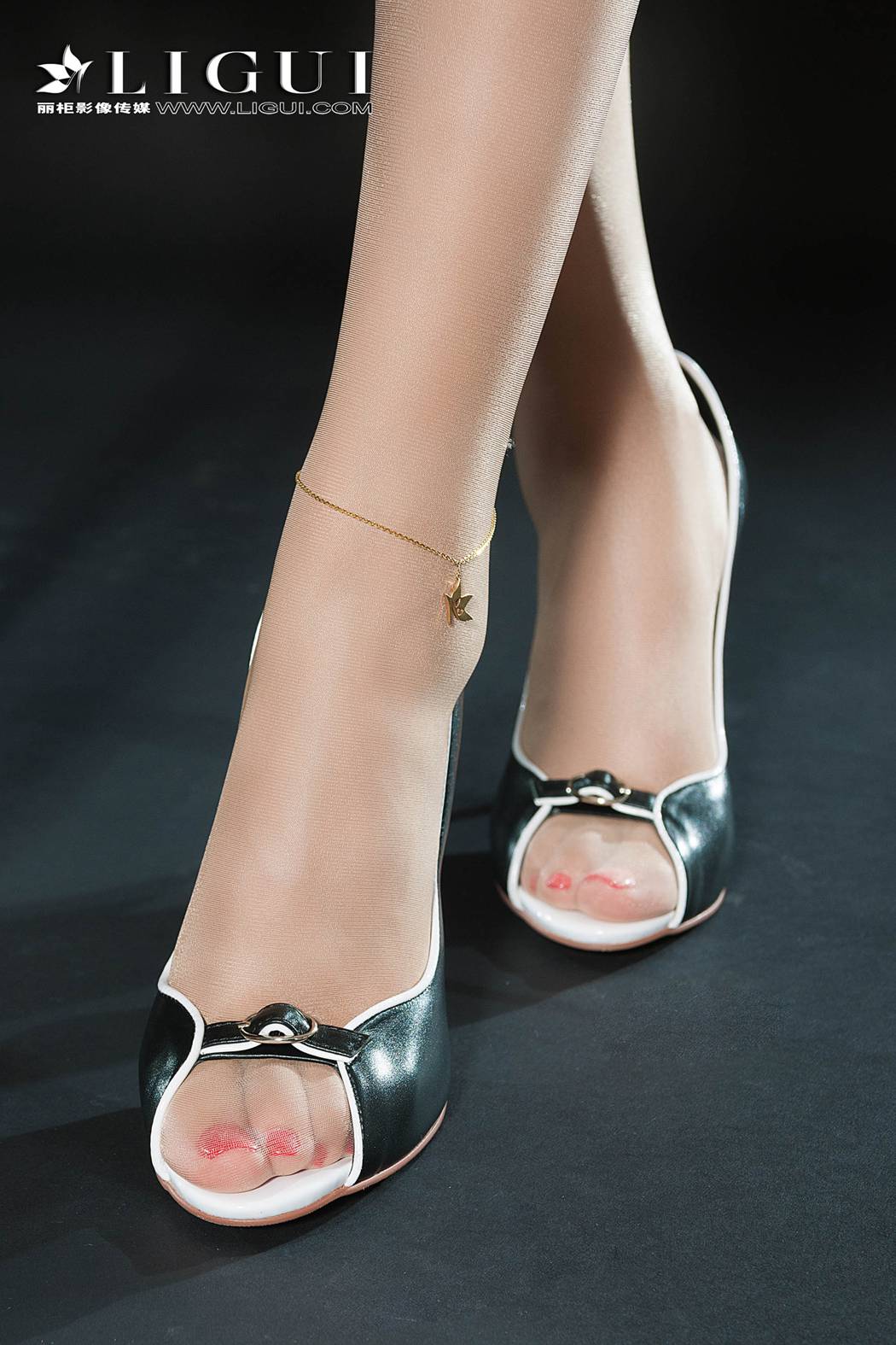 图片[43]-[Ligui丽柜] 2018.11.07 网络丽人 Model 小菲 在线浏览 – 速更版-美库