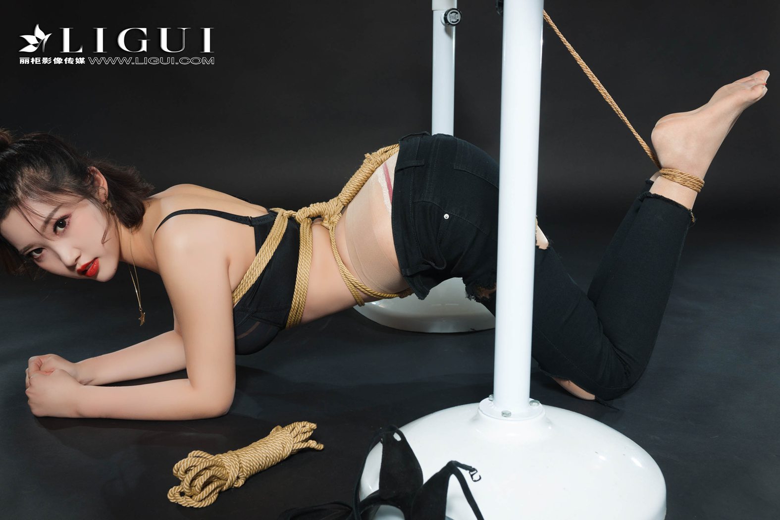 图片[37]-[Ligui丽柜] 2018.11.09 网络丽人 Model 筱筱 在线浏览 – 速更版-美库