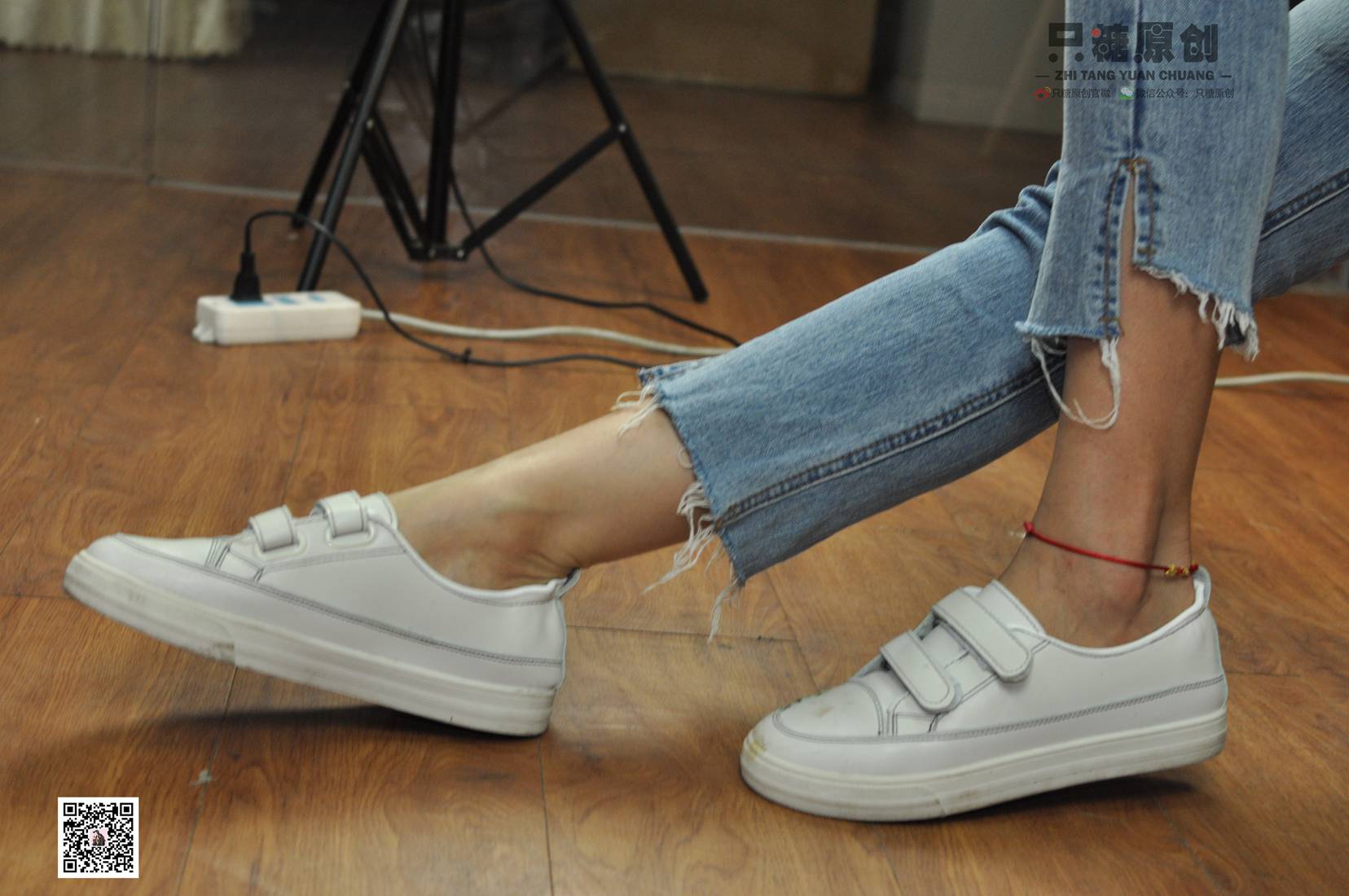 图片[204]-[只糖棉袜] NO.013 文文- 脚踝上的红绳是我对你的思念 在线浏览 – 速更版-美库