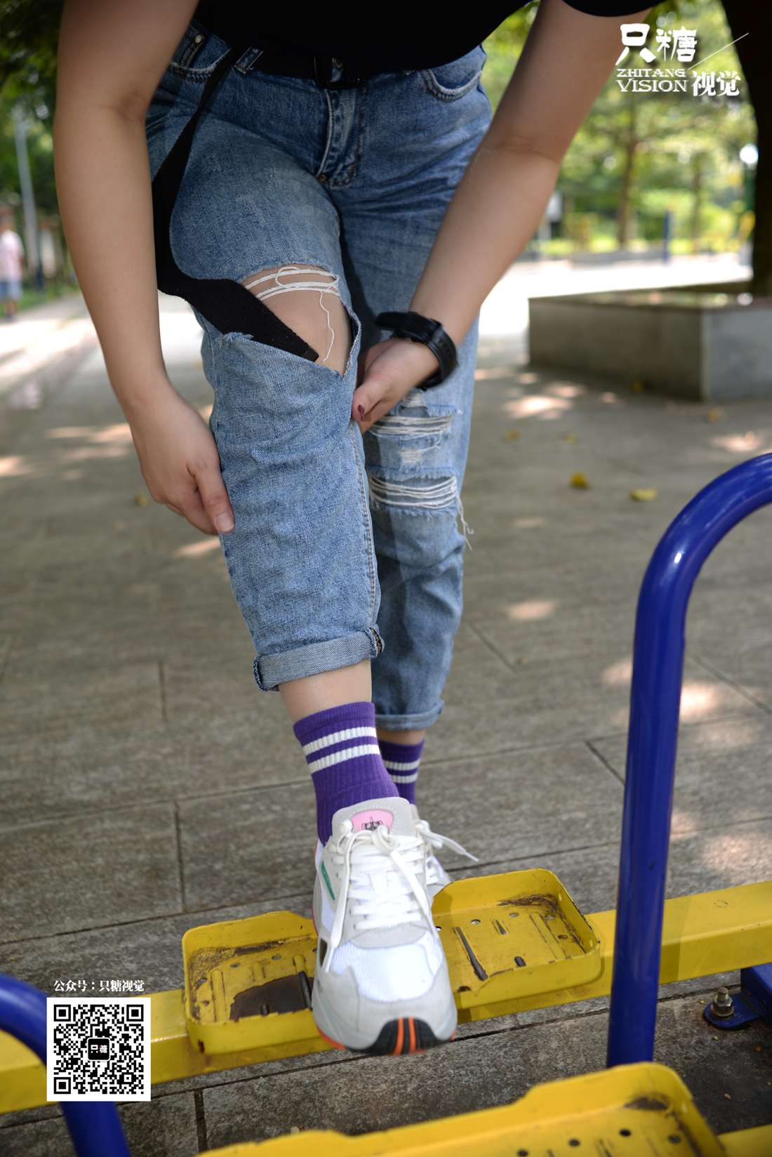 图片[4]-[只糖棉袜] NO.019 秋日里的跑鞋牛仔裤 在线浏览 – 速更版-美库
