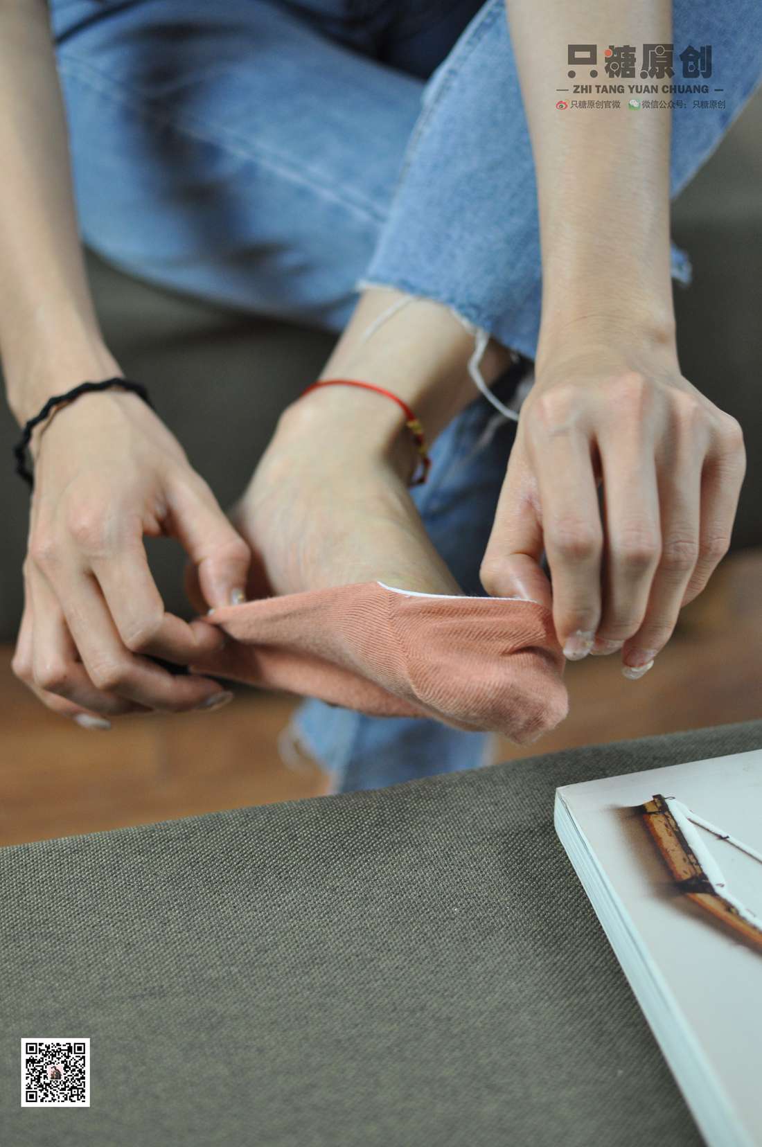 图片[321]-[只糖棉袜] NO.013 文文- 脚踝上的红绳是我对你的思念 在线浏览 – 速更版-美库