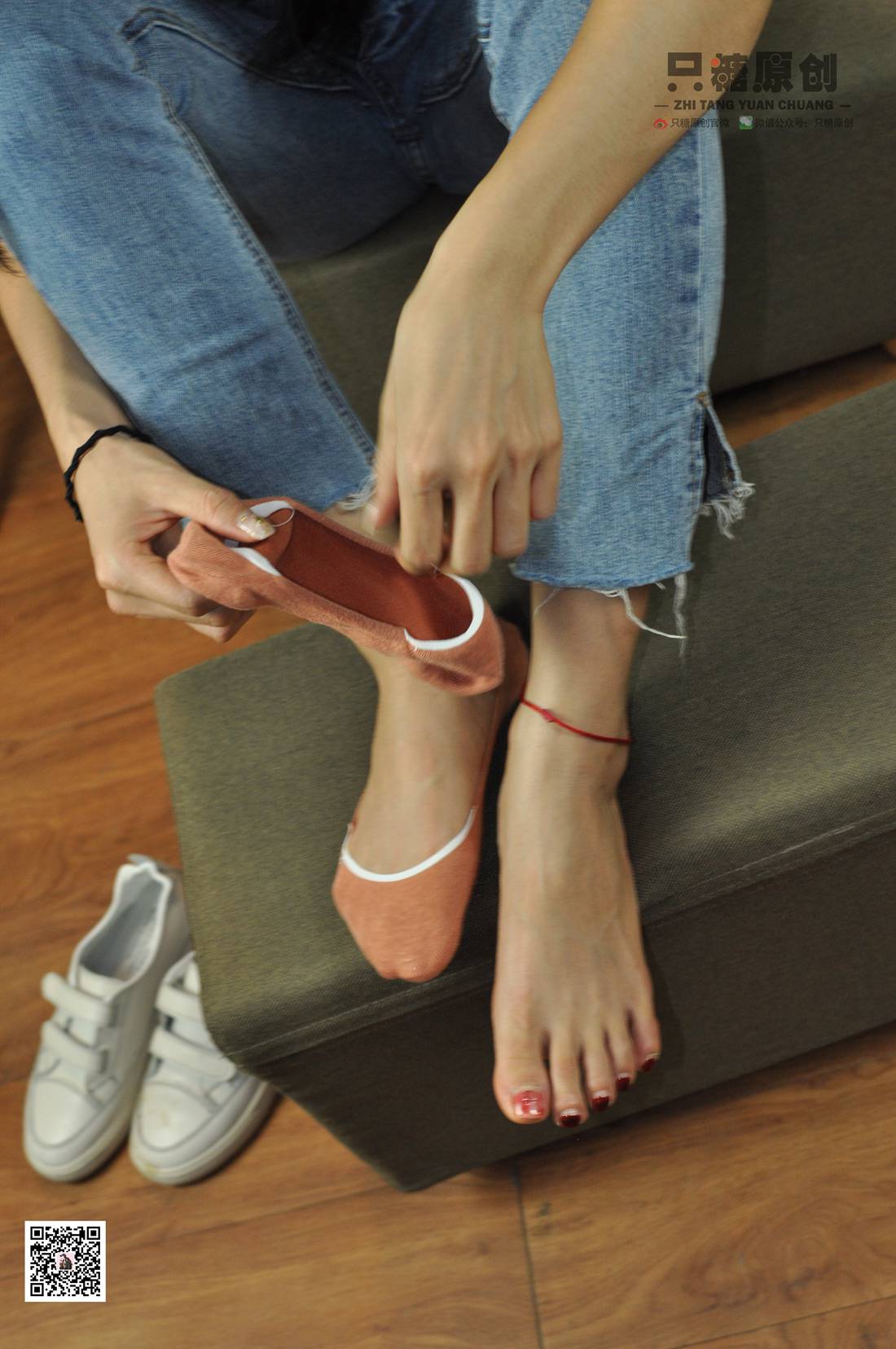 图片[325]-[只糖棉袜] NO.013 文文- 脚踝上的红绳是我对你的思念 在线浏览 – 速更版-美库