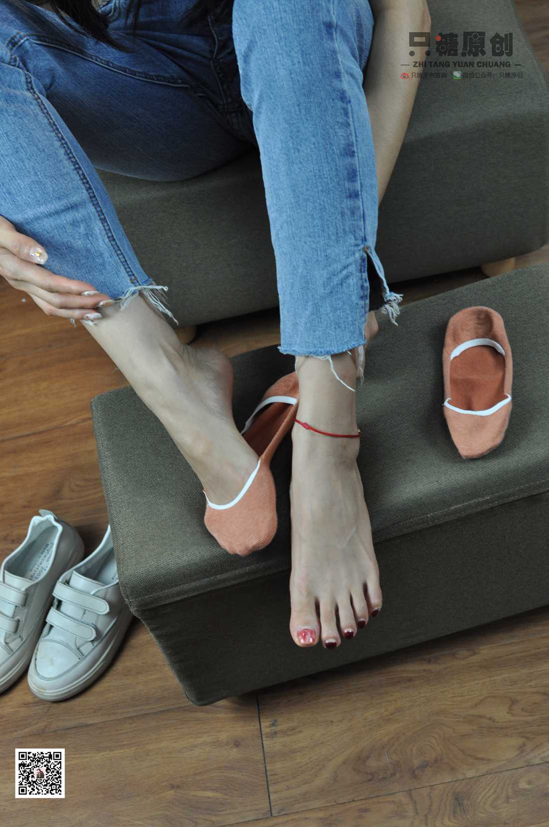 图片[190]-[只糖棉袜] NO.013 文文- 脚踝上的红绳是我对你的思念 在线浏览 – 速更版-美库