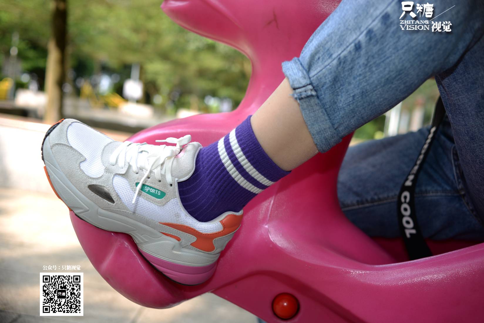 图片[19]-[只糖棉袜] NO.019 秋日里的跑鞋牛仔裤 在线浏览 – 速更版-美库