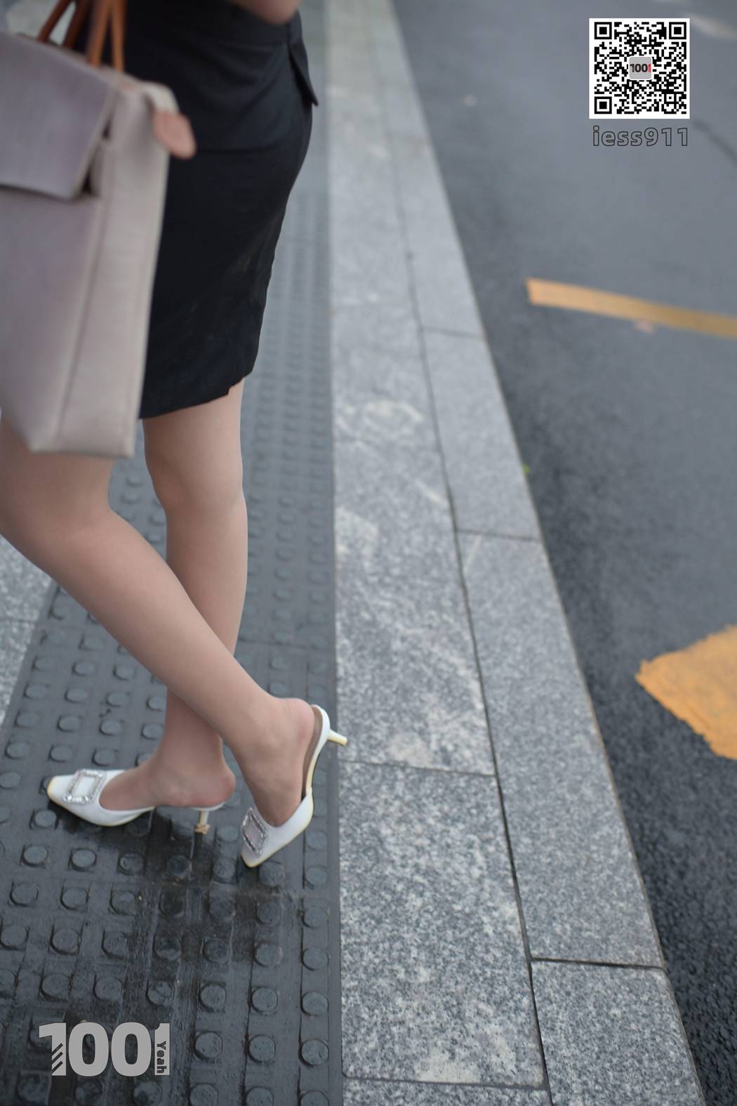 图片[38]-[IESS异思趣向] 一千零一夜 NO.002《等公交》在线浏览 – 速更版-美库