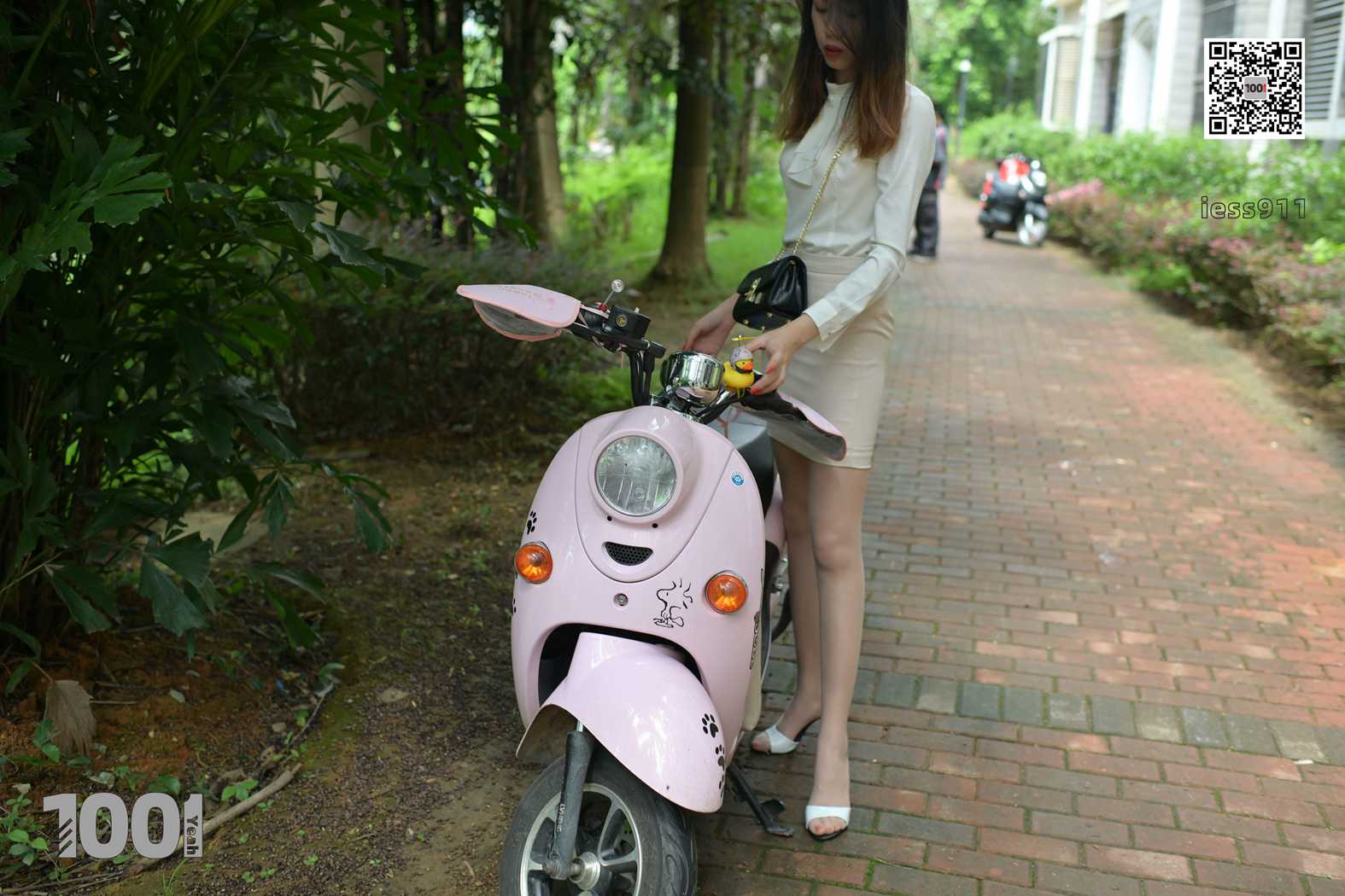 图片[61]-[IESS异思趣向] 一千零一夜 NO.008《骑电瓶车2》在线浏览 – 速更版-美库