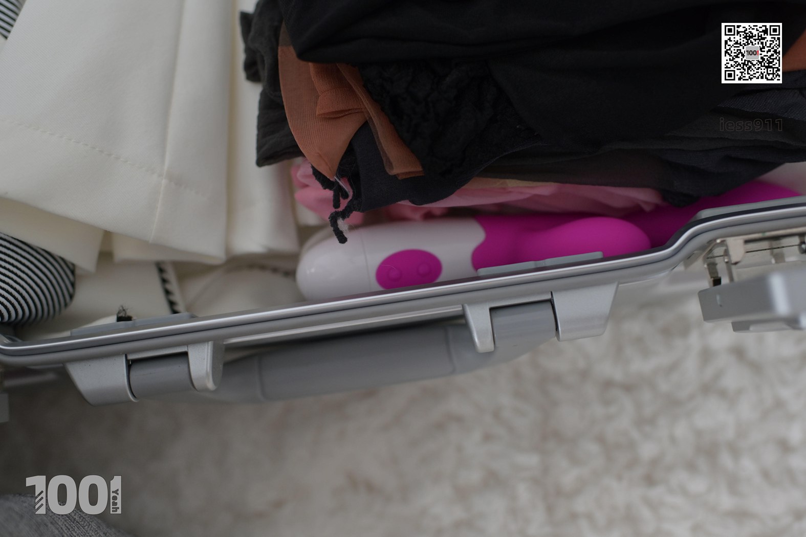 图片[20]-[IESS异思趣向] 一千零一夜 NO.010《我的女Boss出差了1》在线浏览 – 速更版-美库