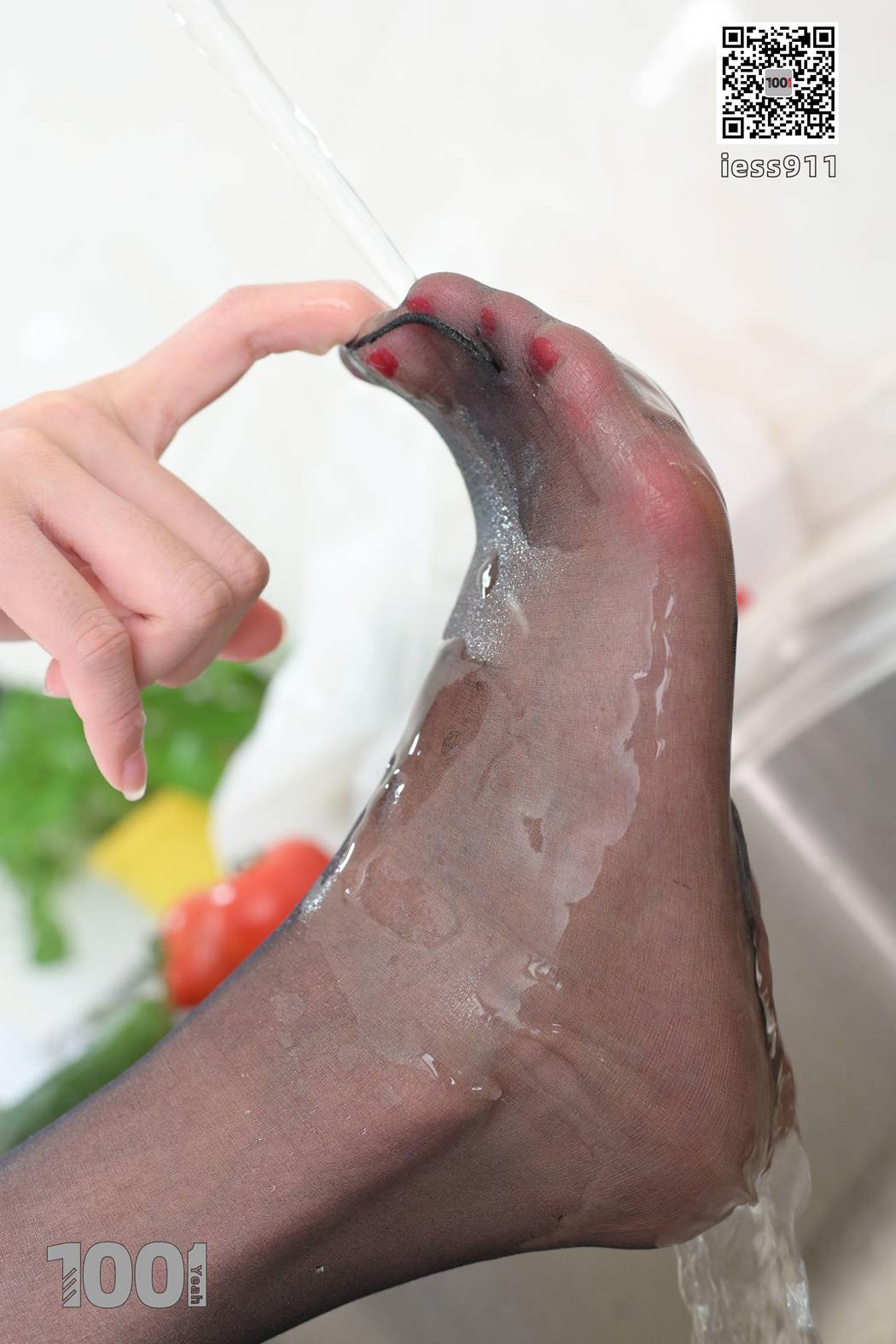 图片[70]-[IESS异思趣向] 一千零一夜 NO.022 Lucy《厨房里的妻子2》在线浏览 – 速更版-美库