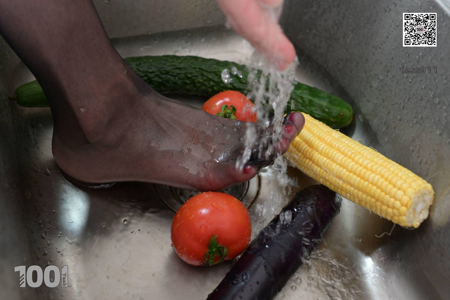 图片[41]-[IESS异思趣向] 一千零一夜 NO.022 Lucy《厨房里的妻子2》在线浏览 – 速更版-美库