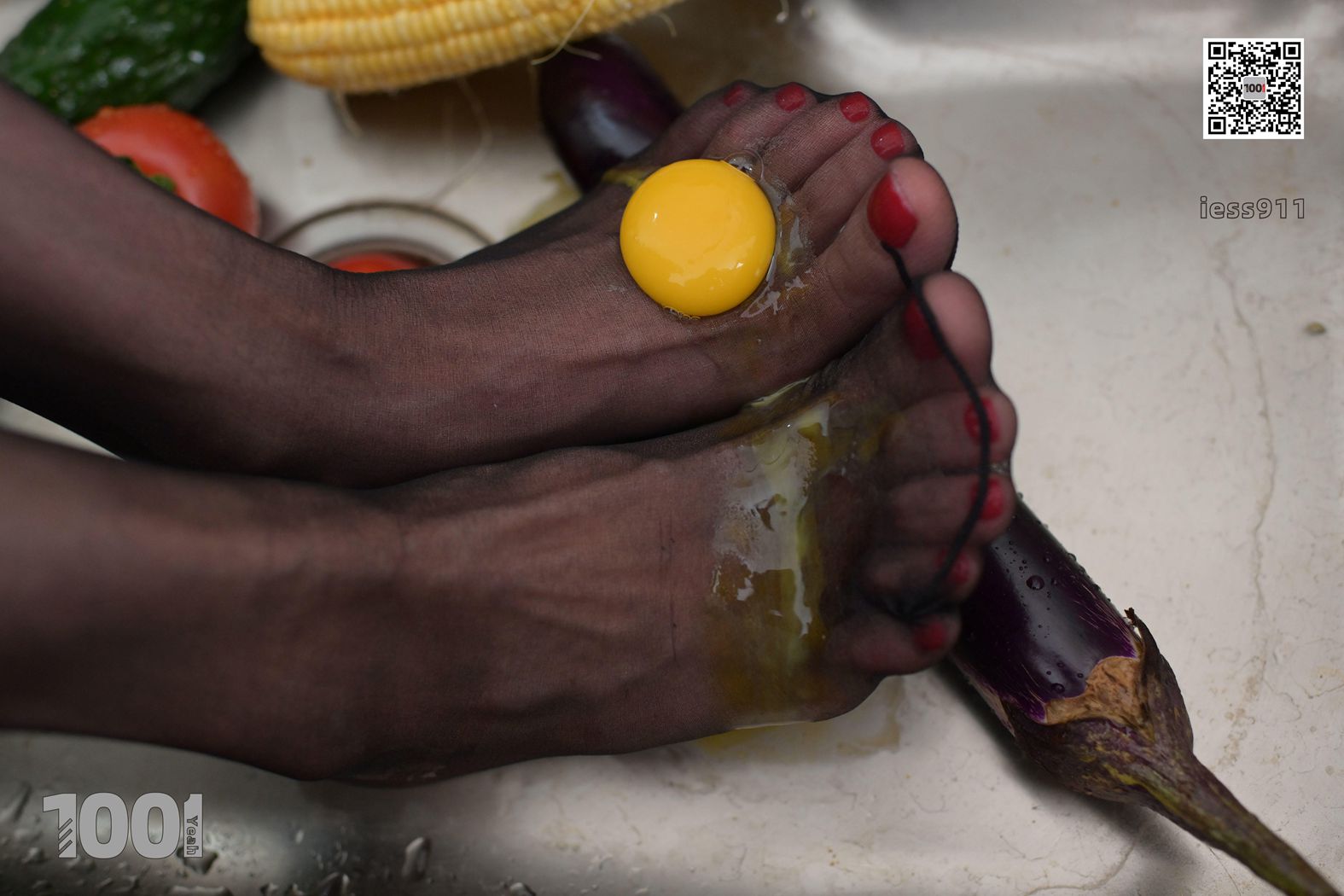 图片[5]-[IESS异思趣向] 一千零一夜 NO.022 Lucy《厨房里的妻子2》在线浏览 – 速更版-美库