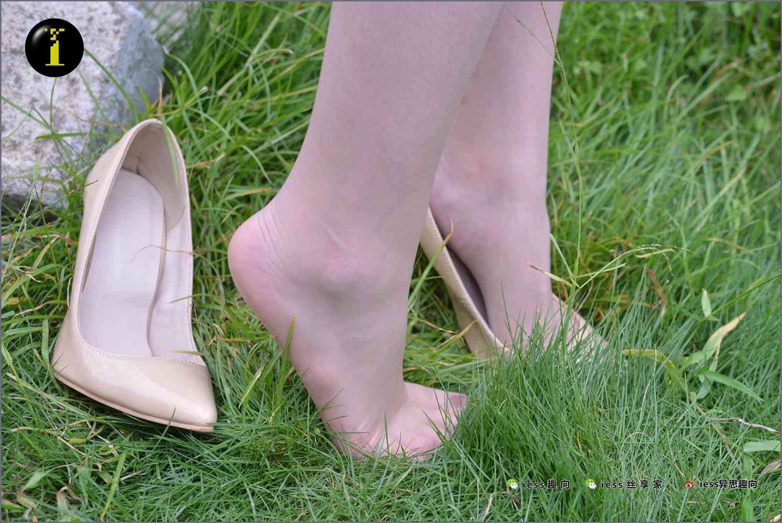 图片[18]-[IESS异思趣向] 普惠集 NO.004 圆叔叔 第一美腿 在线浏览 – 速更版-美库