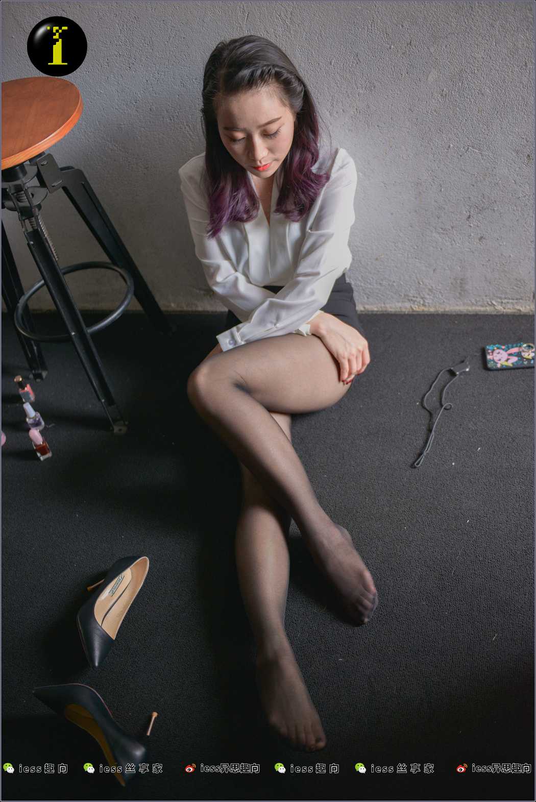 图片[21]-[IESS异思趣向] 普惠集 NO.008 范美美穿袜子 在线浏览 – 速更版-美库