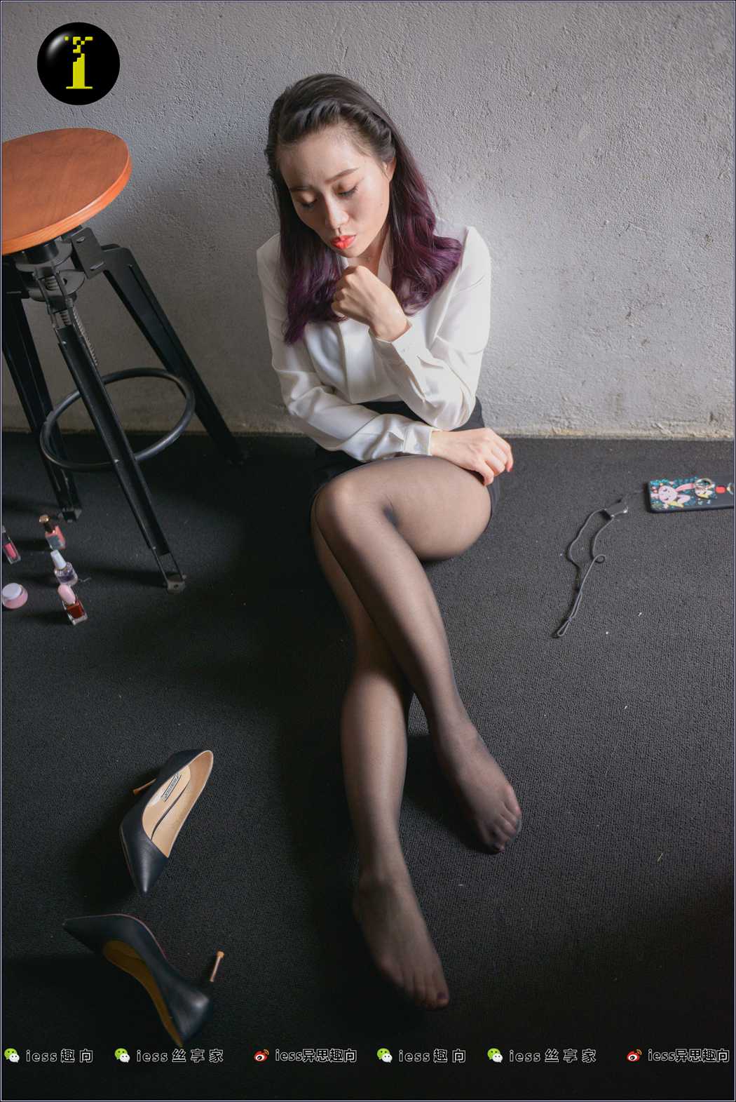 图片[18]-[IESS异思趣向] 普惠集 NO.008 范美美穿袜子 在线浏览 – 速更版-美库