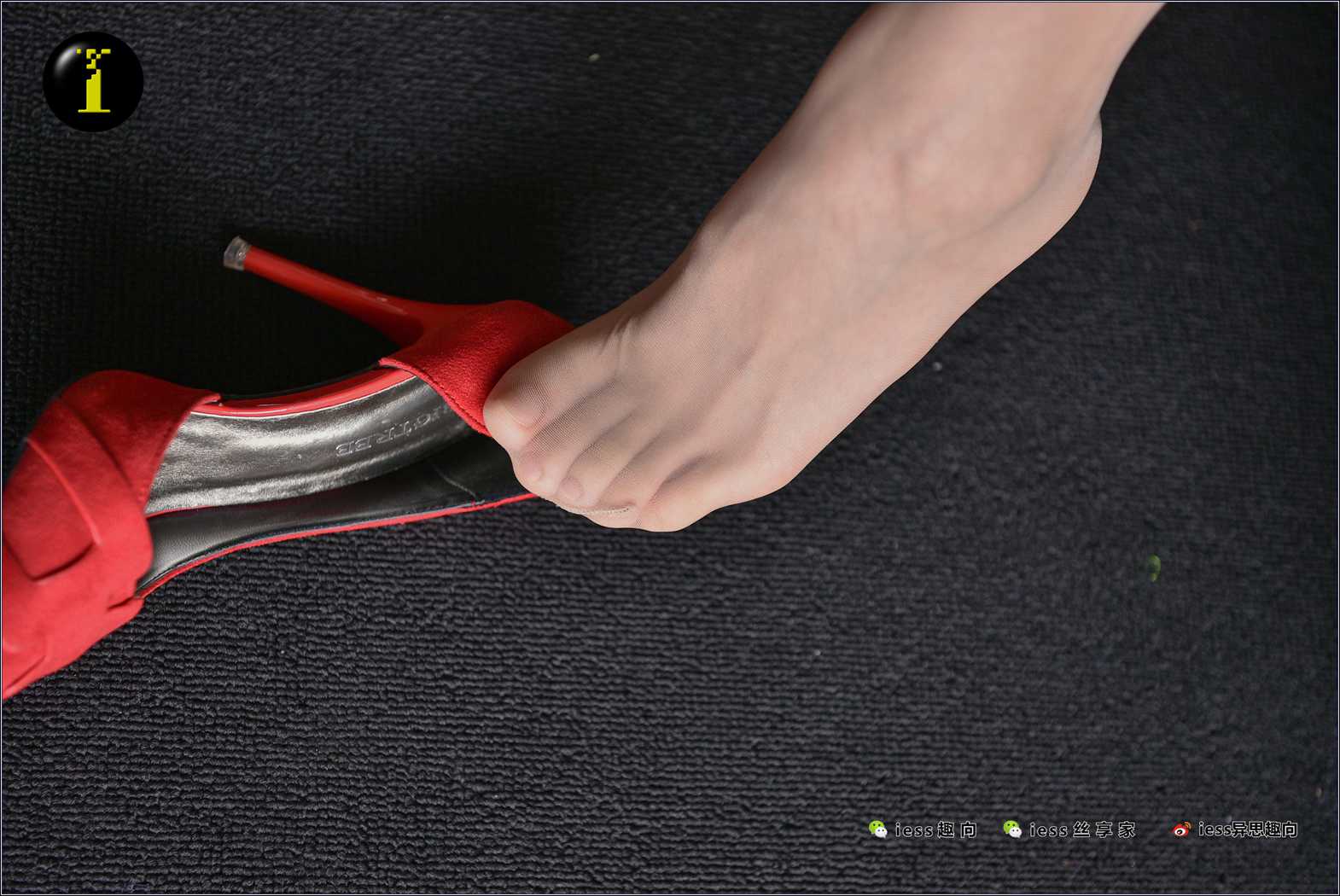 图片[93]-[IESS异思趣向] 普惠集 NO.012 暖暖 红色高跟鞋B-特写 在线浏览 – 速更版-美库