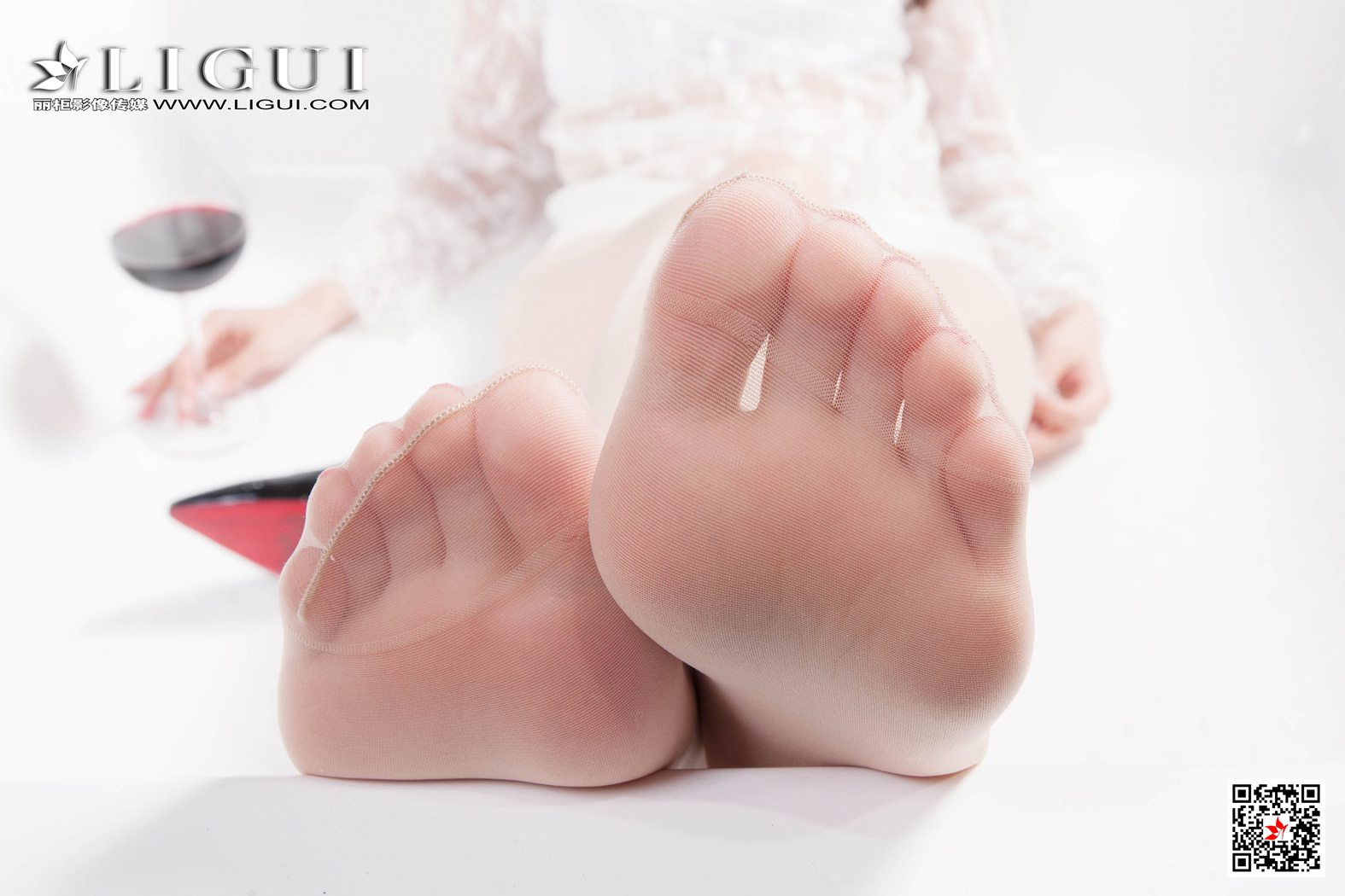 图片[61]-[Ligui丽柜] 2020.04.26 网络丽人 Model vicky 在线浏览 – 速更版-美库