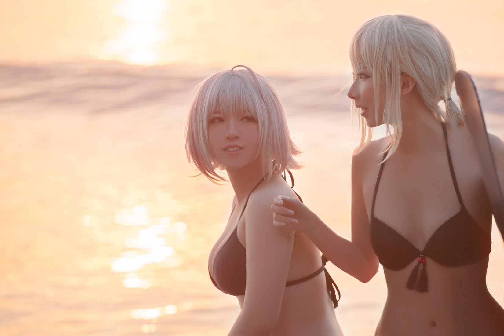 微博人气Coser@半半子&索索 海边泳装  在线浏览 – 优选-优选资源网