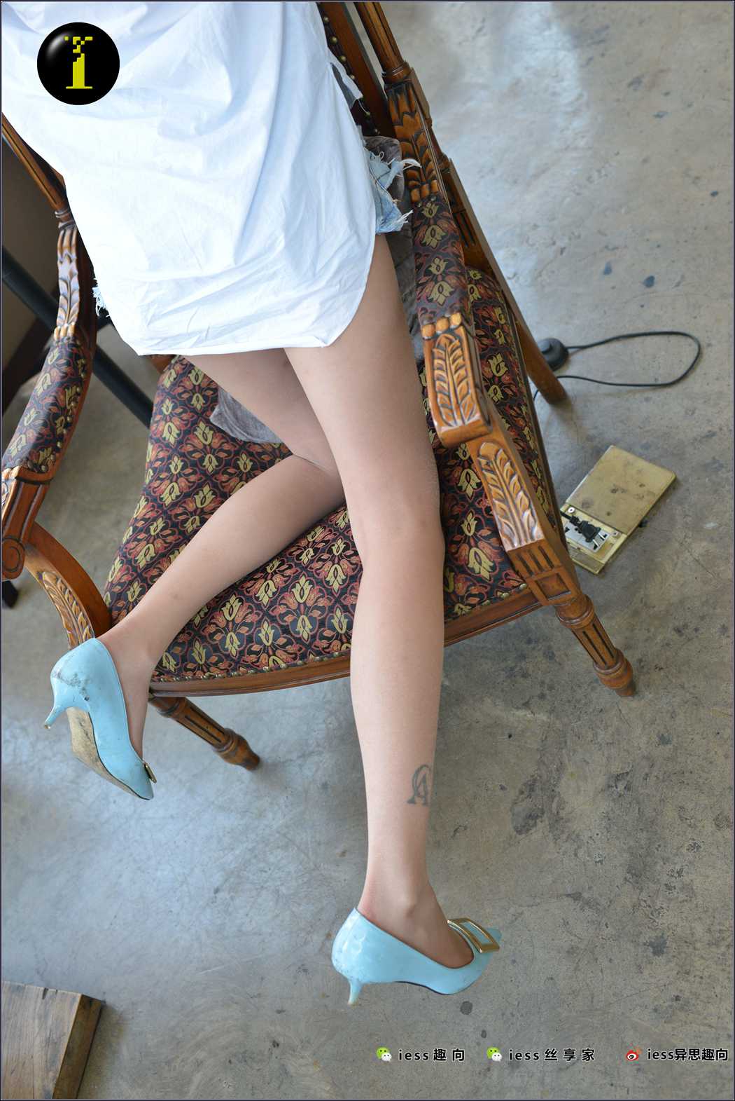 图片[32]-[IESS异思趣向] 普惠集 038-潇潇 蓝色的小平跟鞋 在线浏览 – 速更版-美库