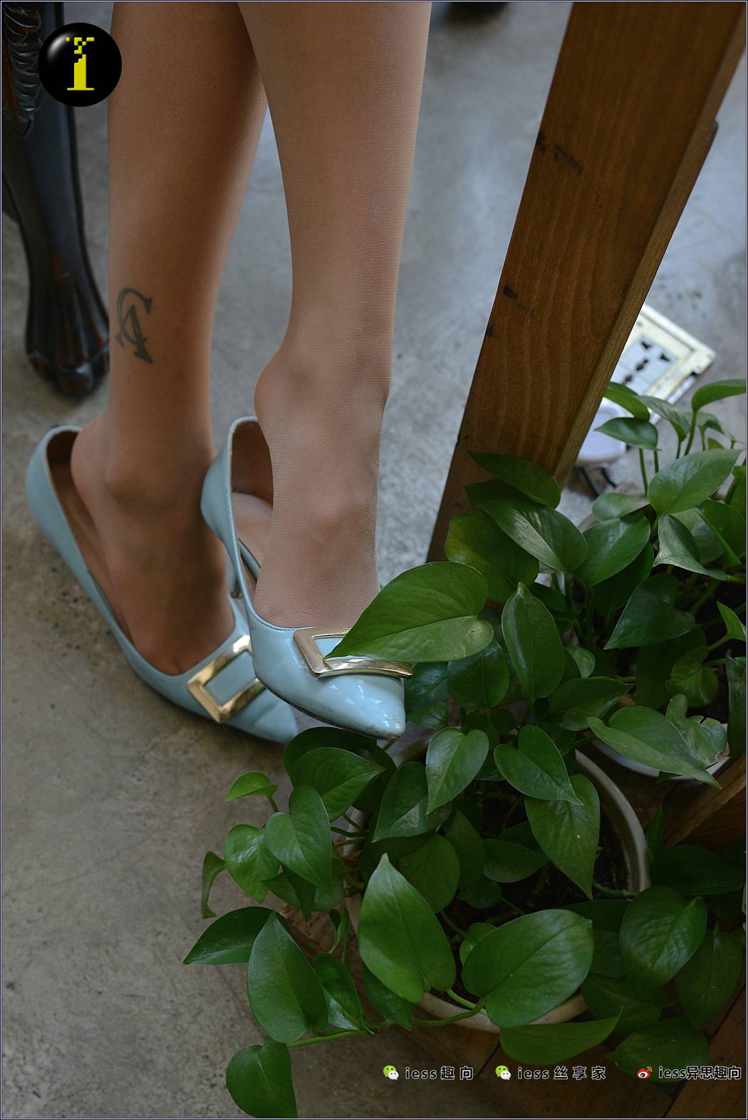 图片[55]-[IESS异思趣向] 普惠集 038-潇潇 蓝色的小平跟鞋 在线浏览 – 速更版-美库