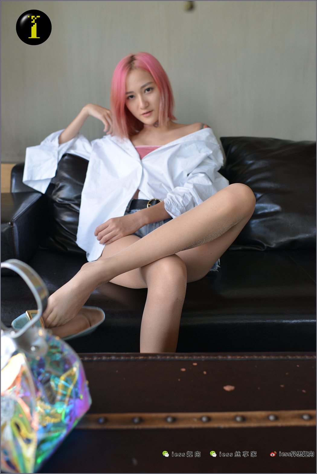 图片[29]-[IESS异思趣向] 普惠集 038-潇潇 蓝色的小平跟鞋 在线浏览 – 速更版-美库