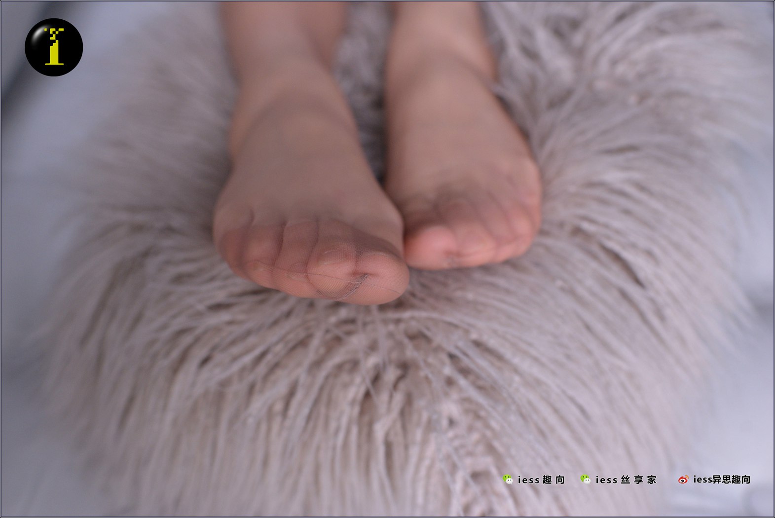 图片[54]-[IESS异思趣向] 普惠集 041-小捷 空姐的复古无弹力纯尼龙吊带袜（III） 在线浏览 – 速更版-美库