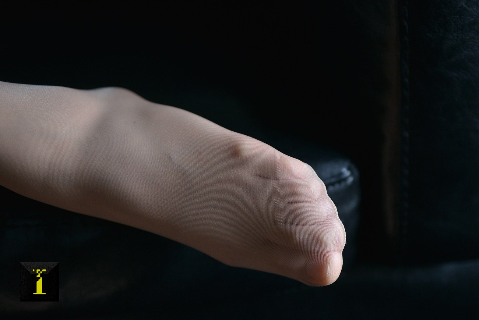 图片[16]-[IESS异思趣向] 普惠集 056-小捷 光影下的柔美（1）大特写 在线浏览 – 速更版-美库