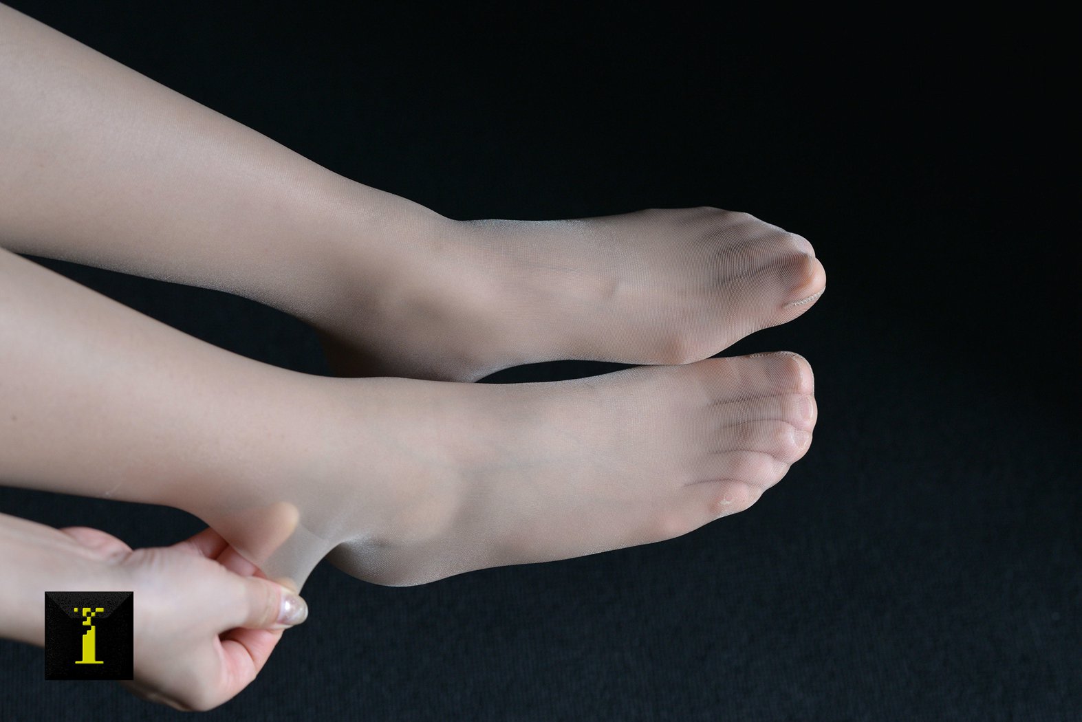 图片[7]-[IESS异思趣向] 普惠集 056-小捷 光影下的柔美（1）大特写 在线浏览 – 速更版-美库