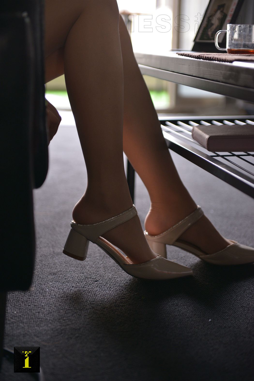 图片[10]-[IESS异思趣向] 普惠集 057-小捷 光影下的柔美（2） 在线浏览 – 速更版-美库