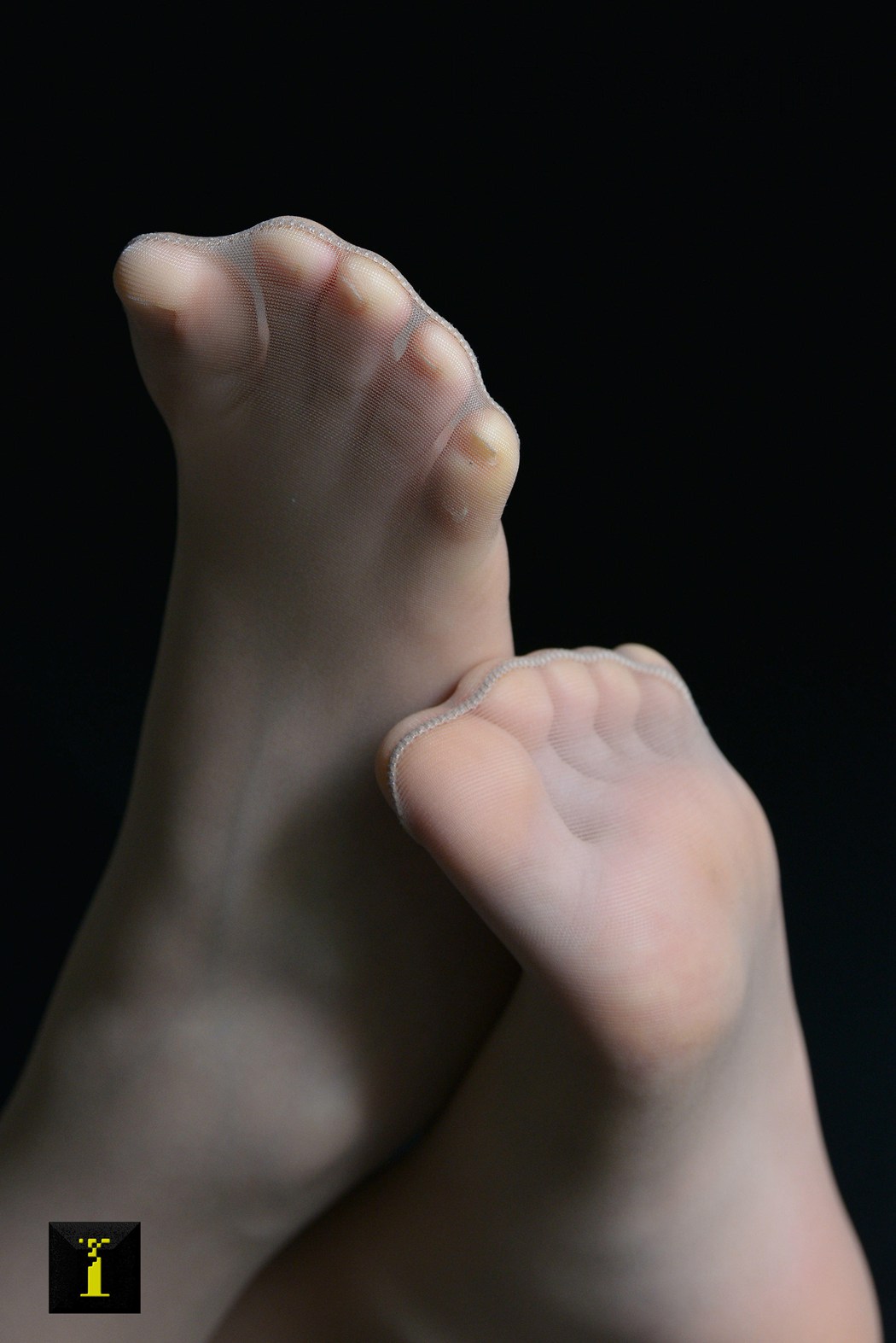 图片[40]-[IESS异思趣向] 普惠集 056-小捷 光影下的柔美（1）大特写 在线浏览 – 速更版-美库