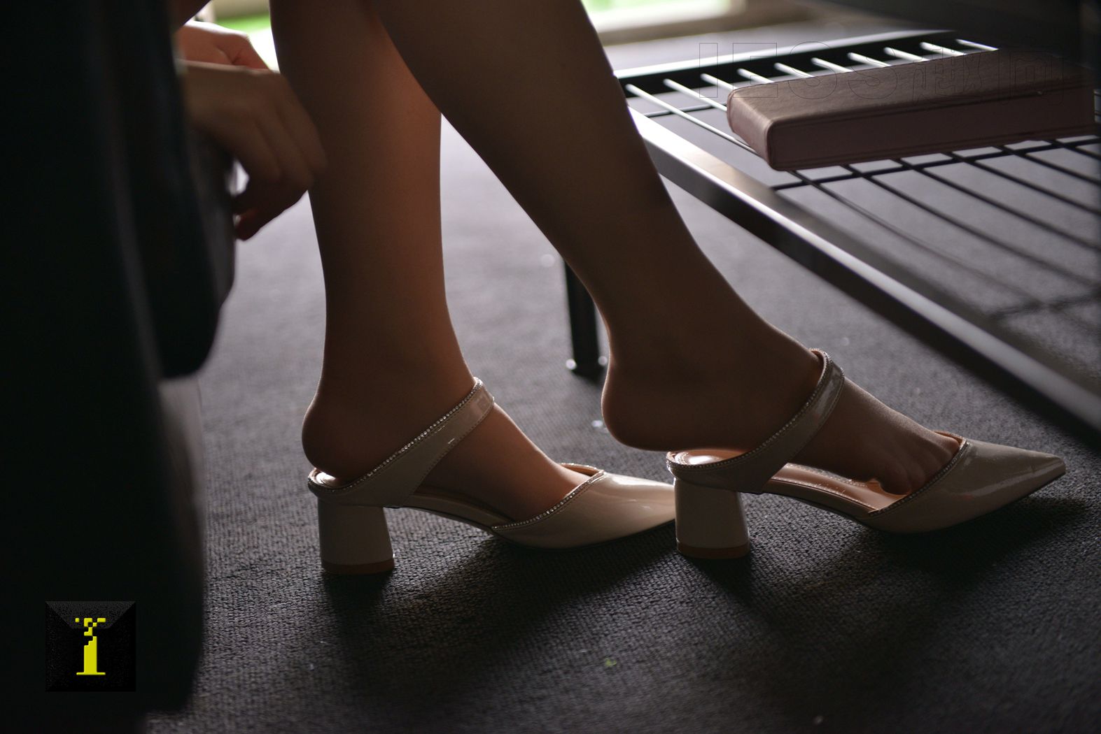 图片[40]-[IESS异思趣向] 普惠集 057-小捷 光影下的柔美（2） 在线浏览 – 速更版-美库