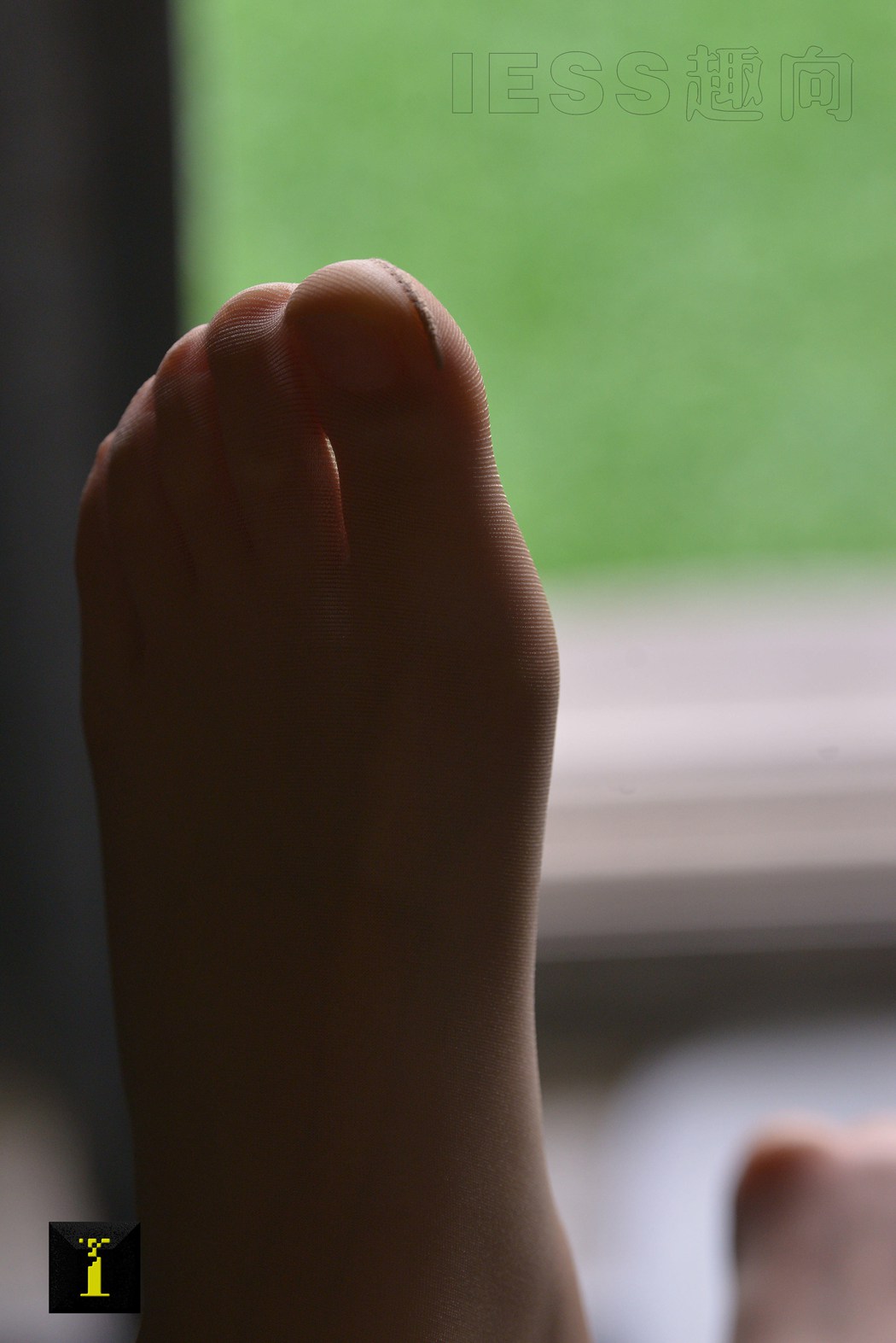 图片[85]-[IESS异思趣向] 普惠集 056-小捷 光影下的柔美（1）大特写 在线浏览 – 速更版-美库