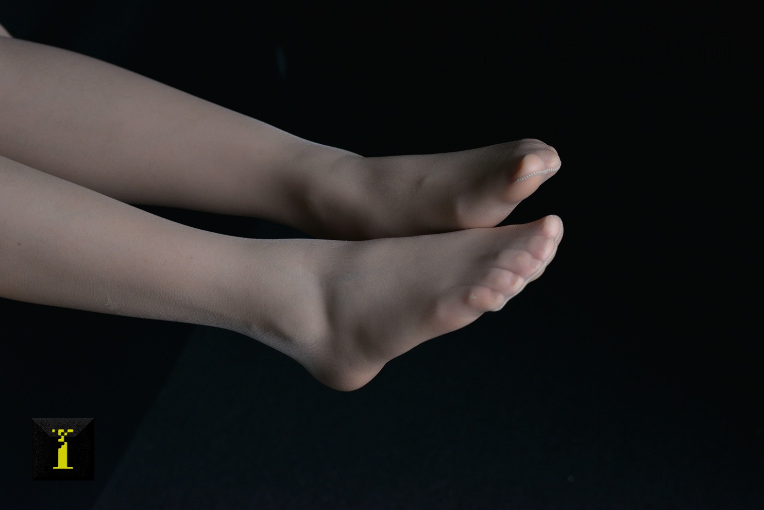 图片[41]-[IESS异思趣向] 普惠集 056-小捷 光影下的柔美（1）大特写 在线浏览 – 速更版-美库