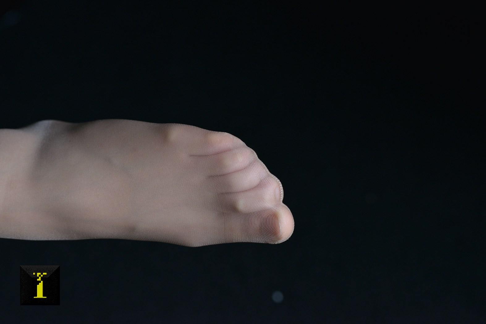 图片[13]-[IESS异思趣向] 普惠集 056-小捷 光影下的柔美（1）大特写 在线浏览 – 速更版-美库