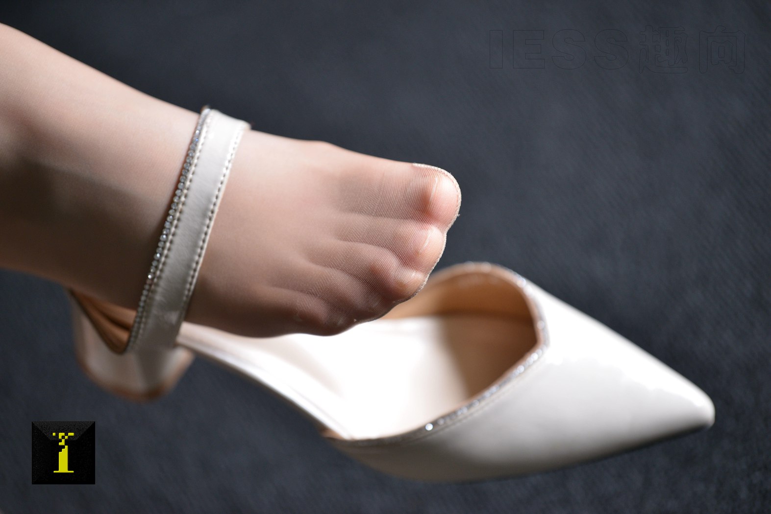 图片[69]-[IESS异思趣向] 普惠集 058-光影下的柔美（3） 在线浏览 – 速更版-美库