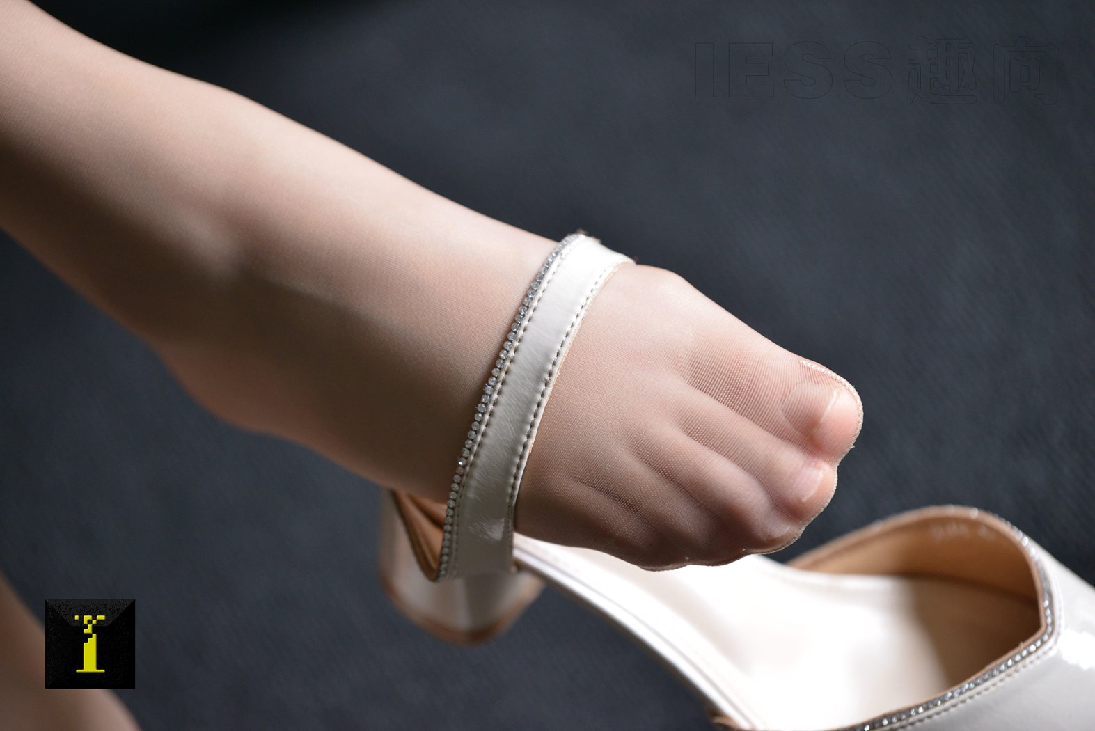 图片[73]-[IESS异思趣向] 普惠集 058-光影下的柔美（3） 在线浏览 – 速更版-美库