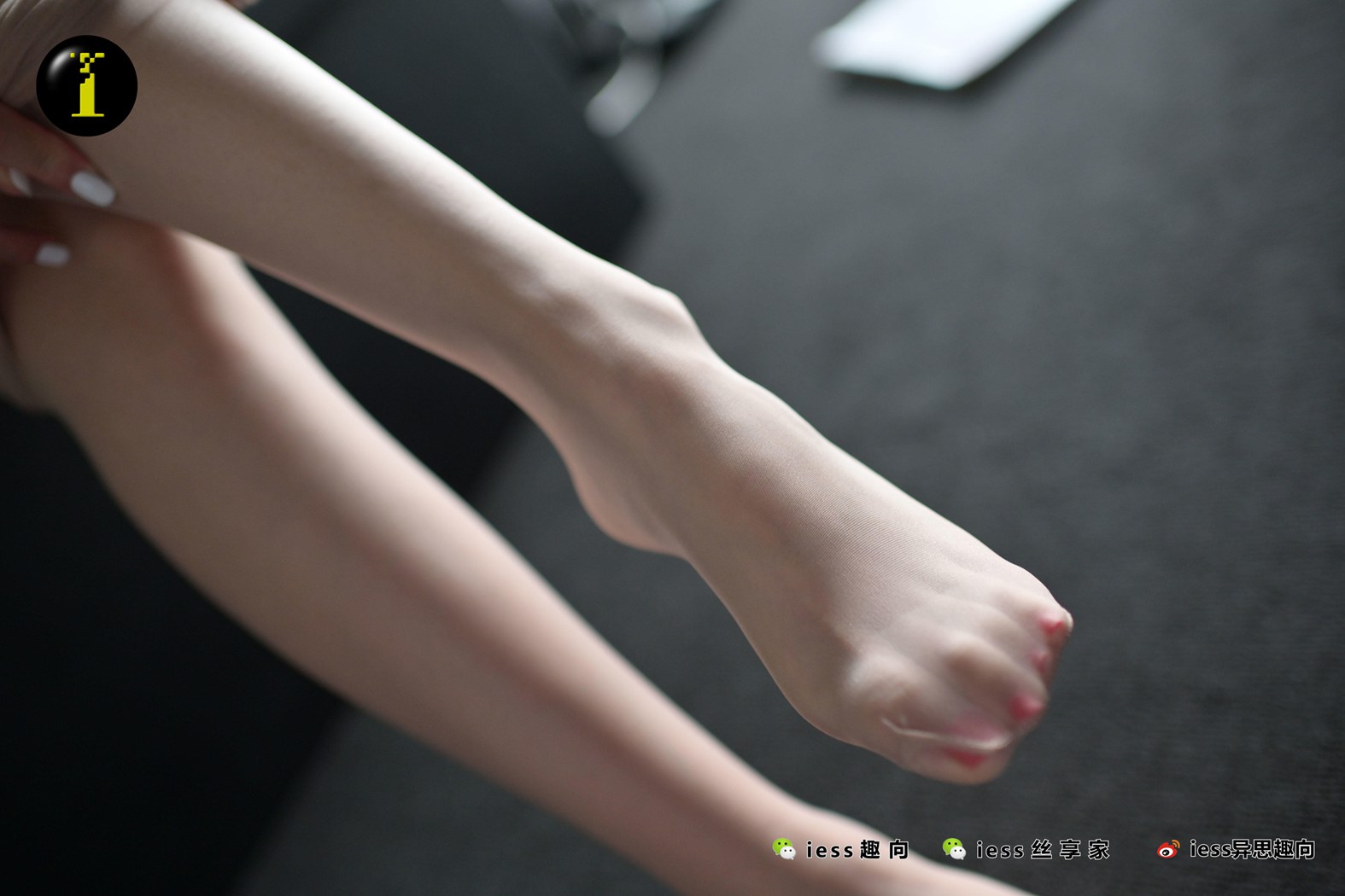 图片[12]-[IESS异思趣向] 普惠集 063-超美丽的紫薇丝脚特写集 在线浏览 – 速更版-美库