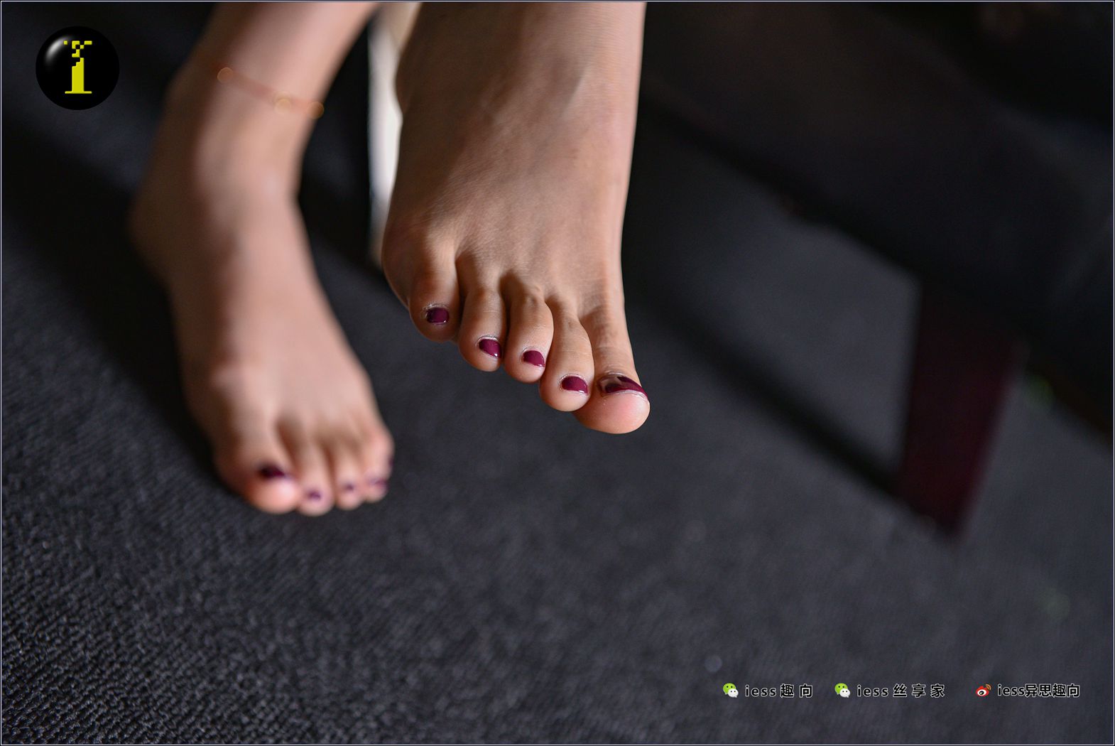 图片[89]-[IESS异思趣向] 普惠集 071 大模 -极致34码的小脚秀 在线浏览 – 速更版-美库