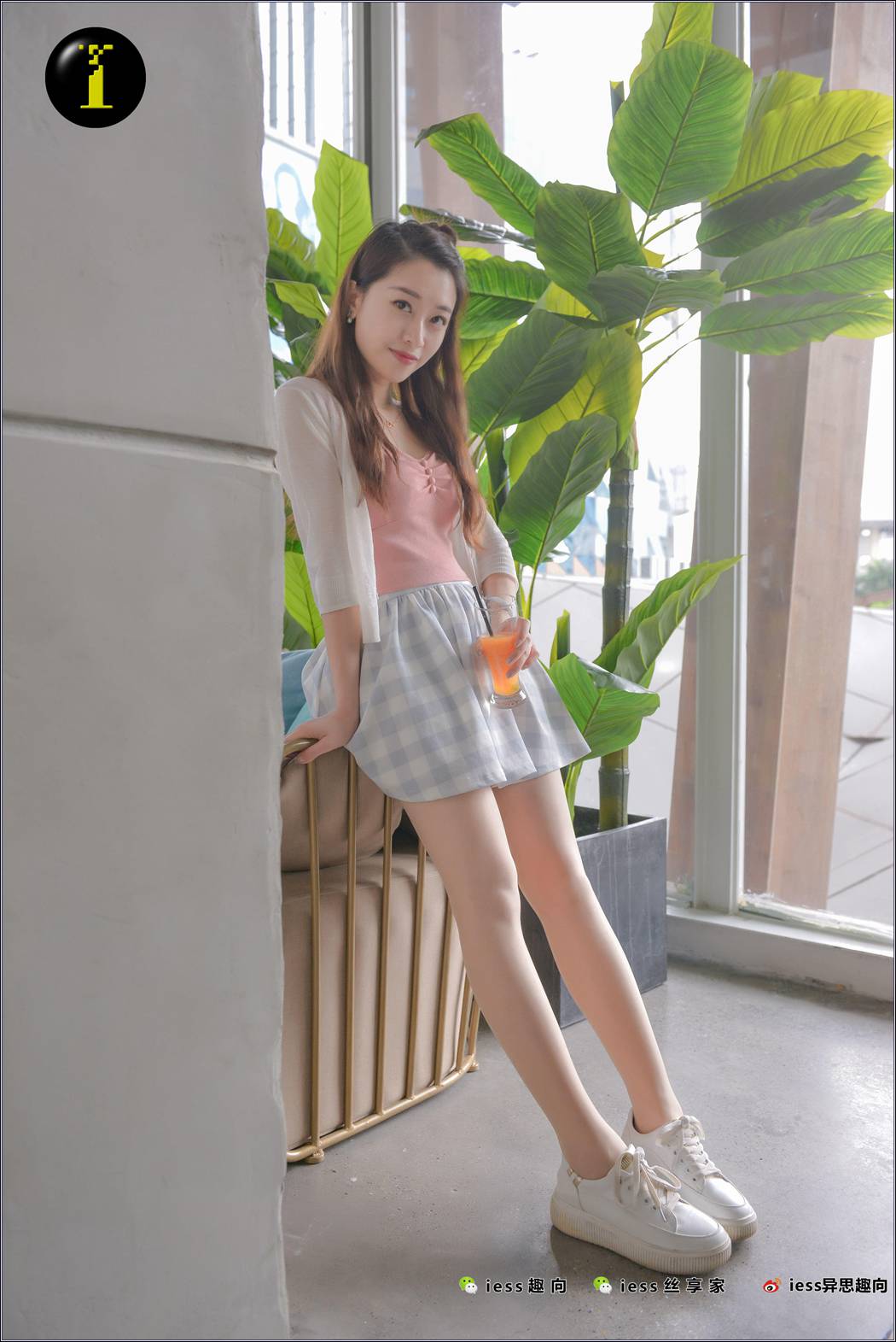 图片[20]-[IESS异思趣向] 普惠集 074 古典腿神小捷-小捷的小白鞋 在线浏览 – 速更版-美库