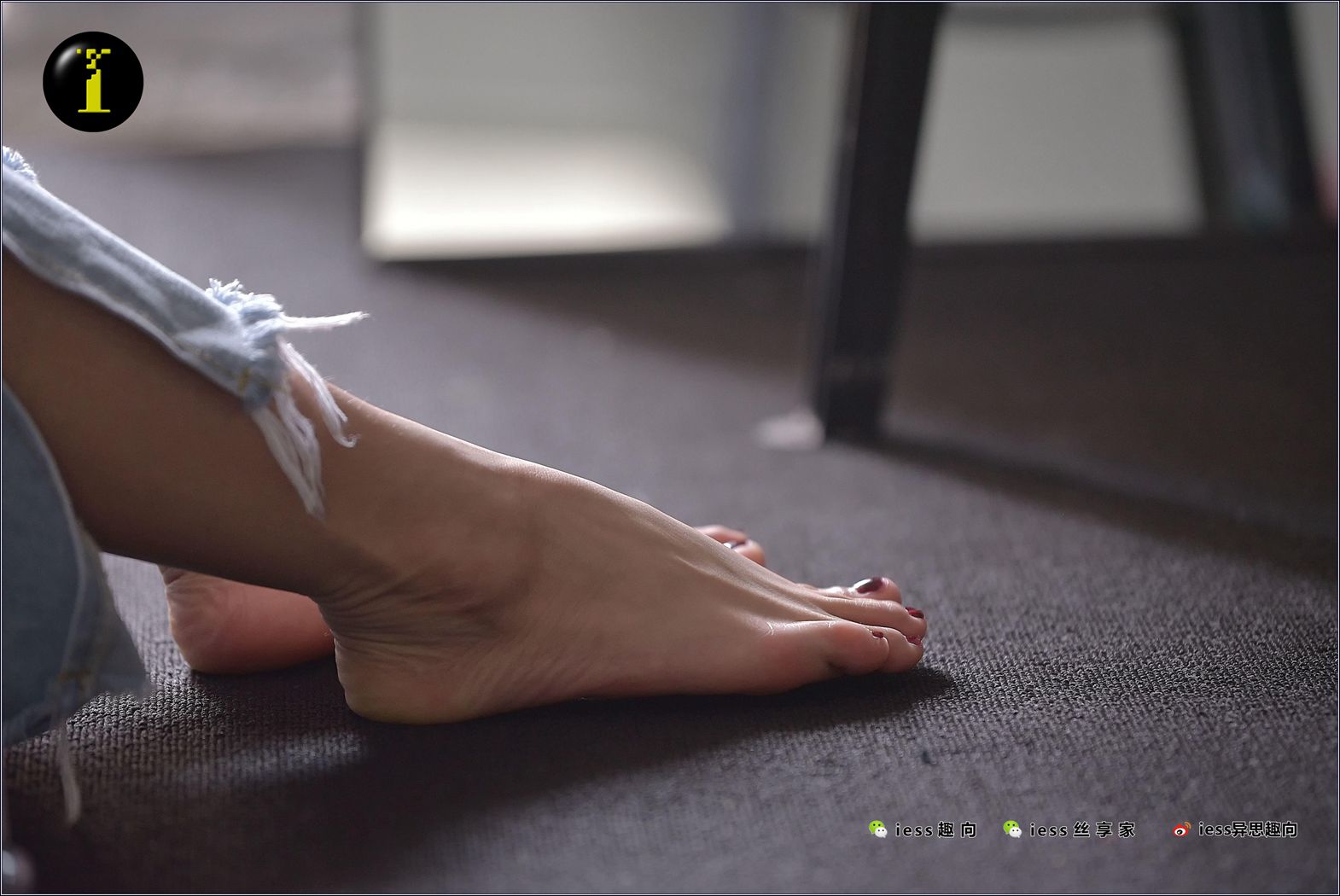 图片[45]-[IESS异思趣向] 普惠集 073 范美美-涂趾甲油 在线浏览 – 速更版-美库