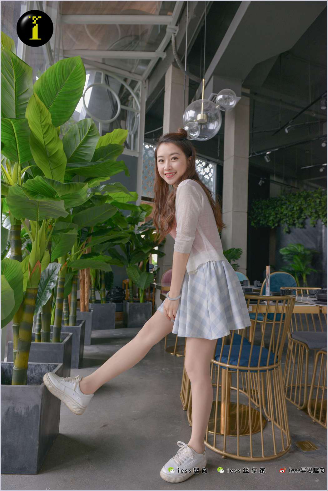 图片[32]-[IESS异思趣向] 普惠集 074 古典腿神小捷-小捷的小白鞋 在线浏览 – 速更版-美库