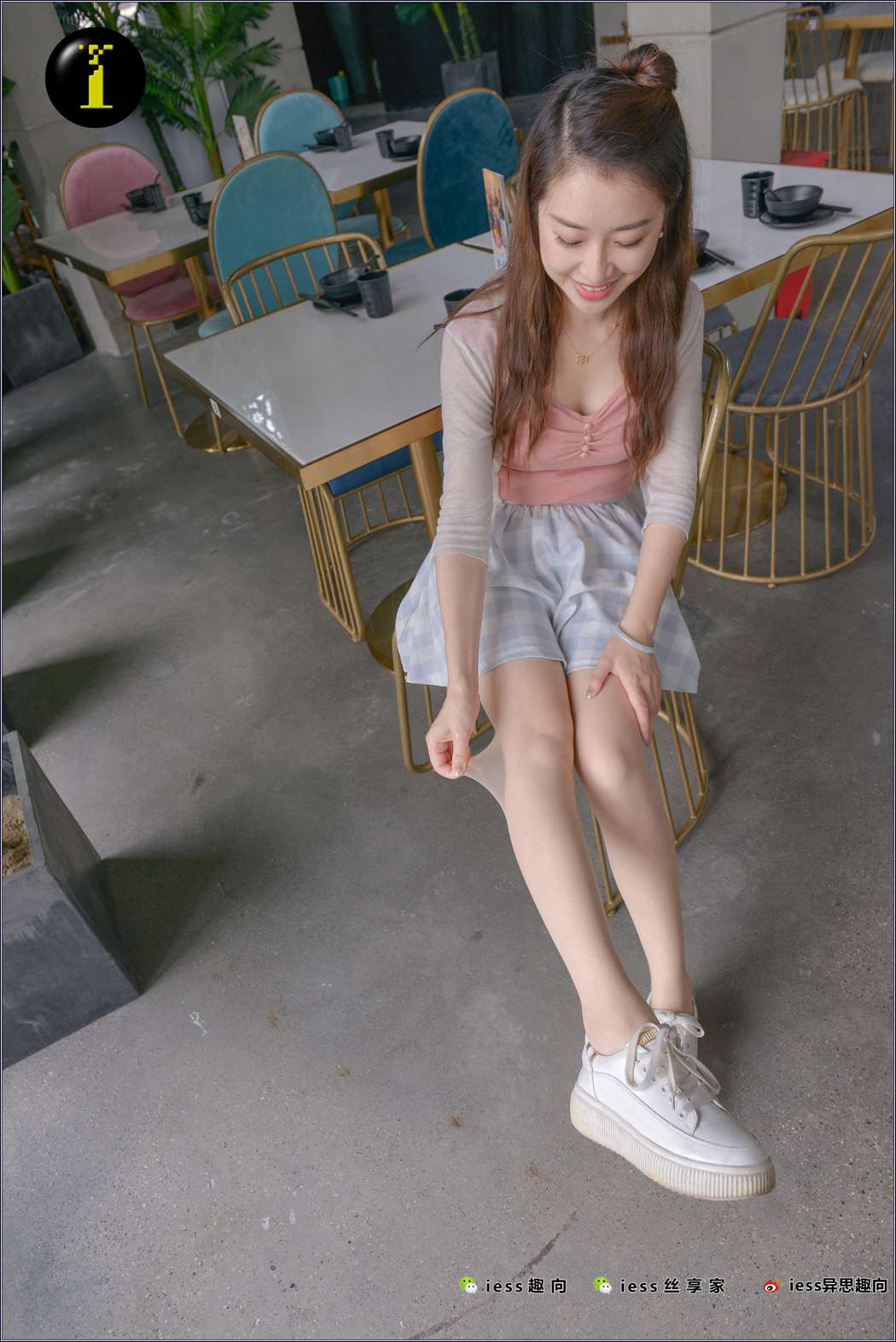 图片[12]-[IESS异思趣向] 普惠集 074 古典腿神小捷-小捷的小白鞋 在线浏览 – 速更版-美库