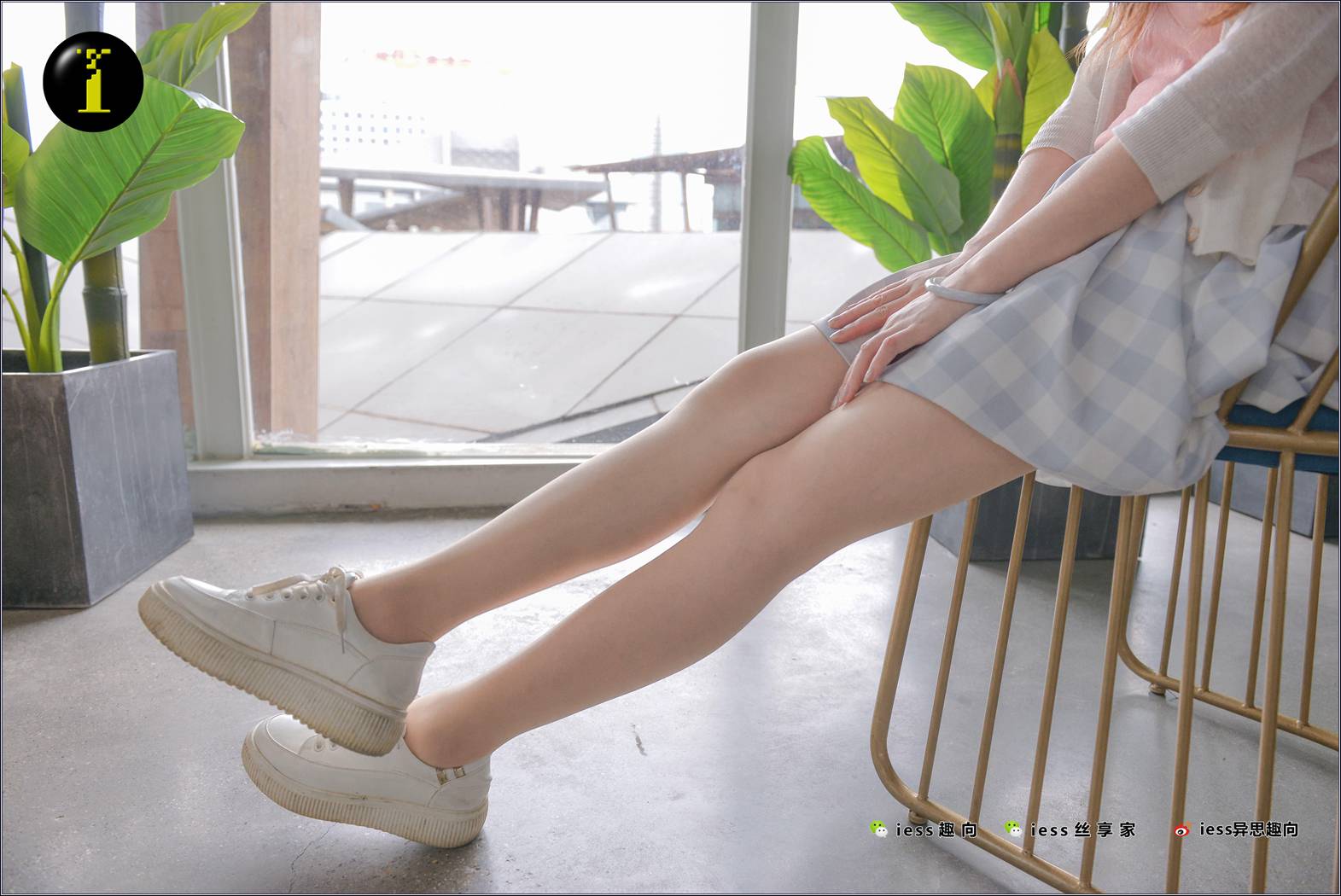 图片[63]-[IESS异思趣向] 普惠集 074 古典腿神小捷-小捷的小白鞋 在线浏览 – 速更版-美库