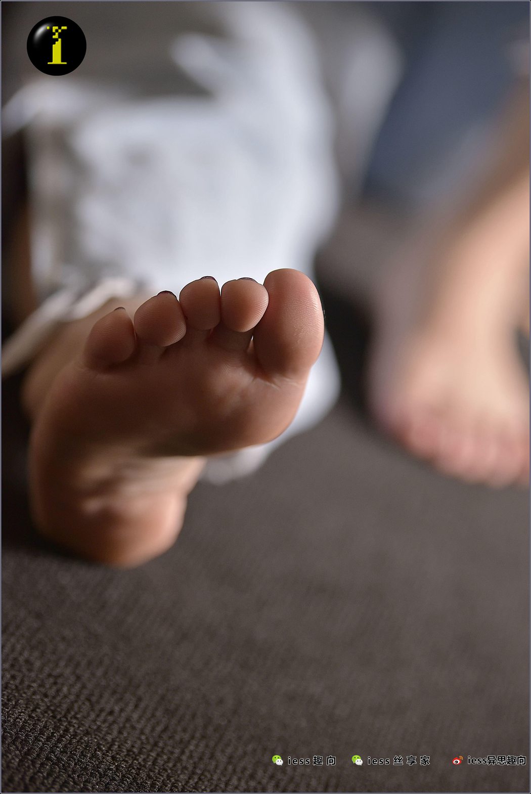 图片[78]-[IESS异思趣向] 普惠集 073 范美美-涂趾甲油 在线浏览 – 速更版-美库